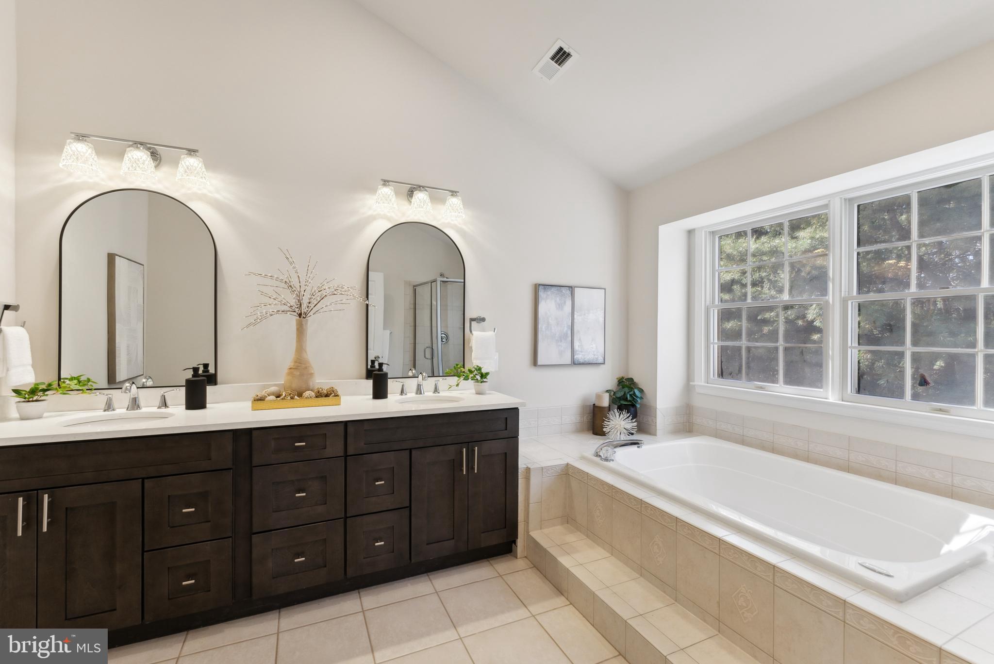 HUNTER MILL ESTATES - Residential