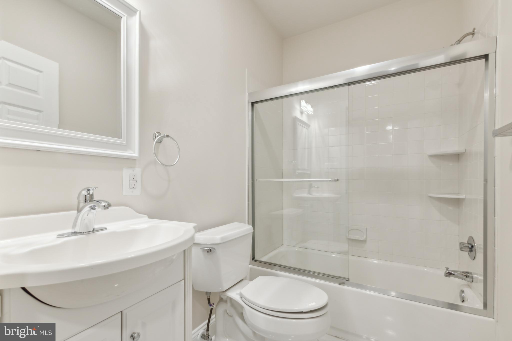 HUNTER MILL ESTATES - Residential