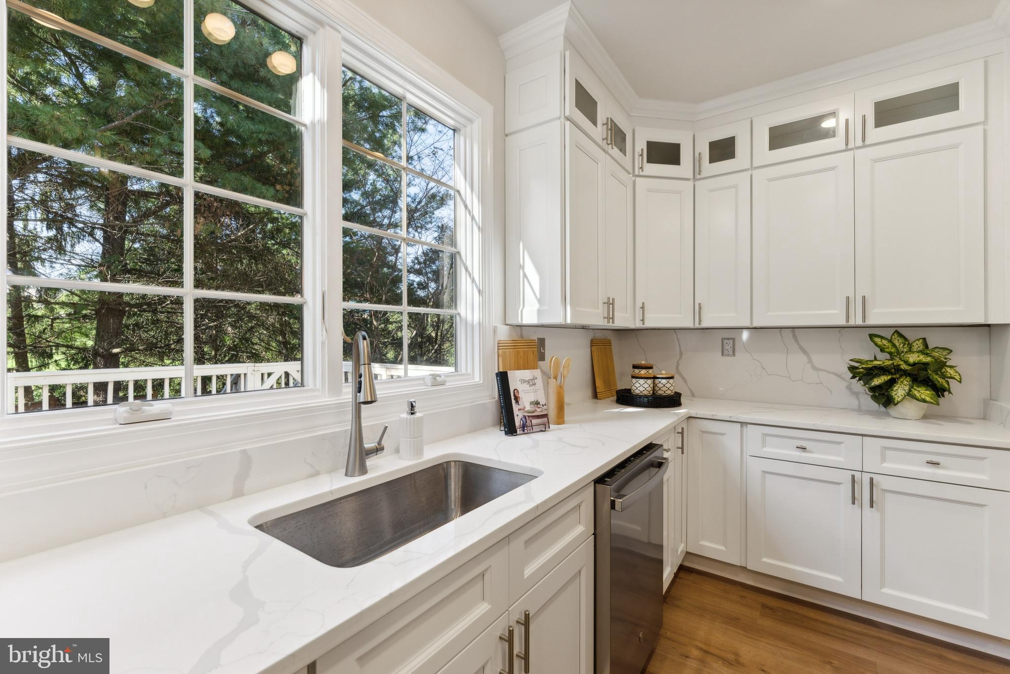 HUNTER MILL ESTATES - Residential