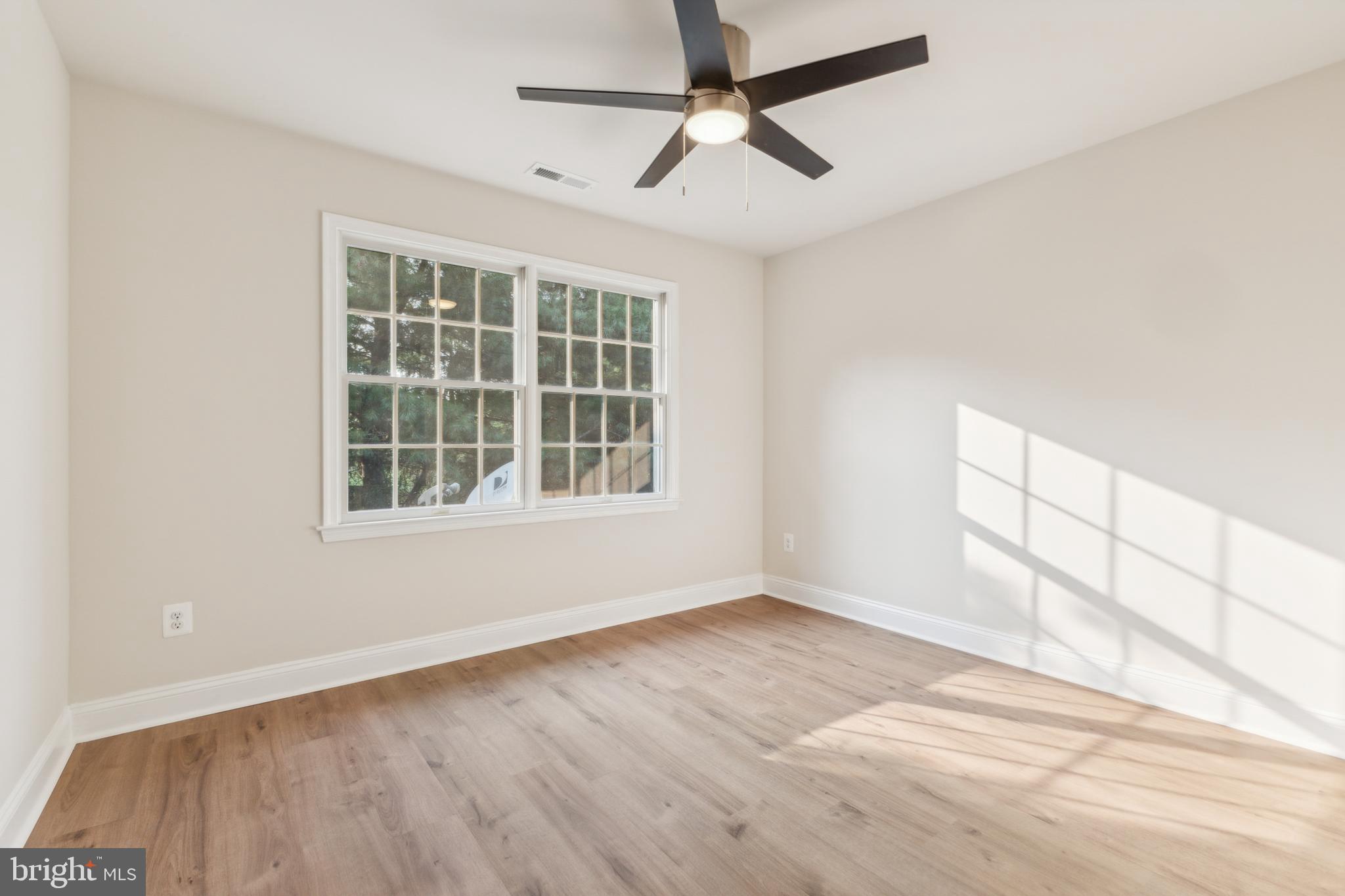 HUNTER MILL ESTATES - Residential