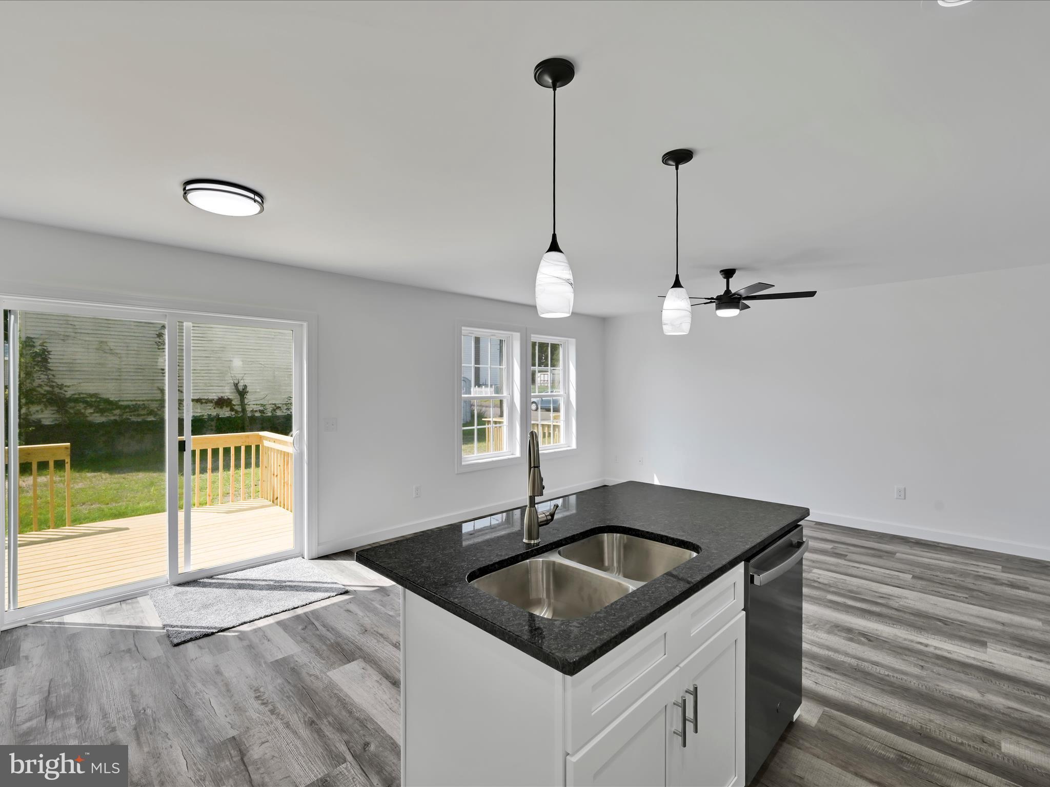 FRACKVILLE - Residential