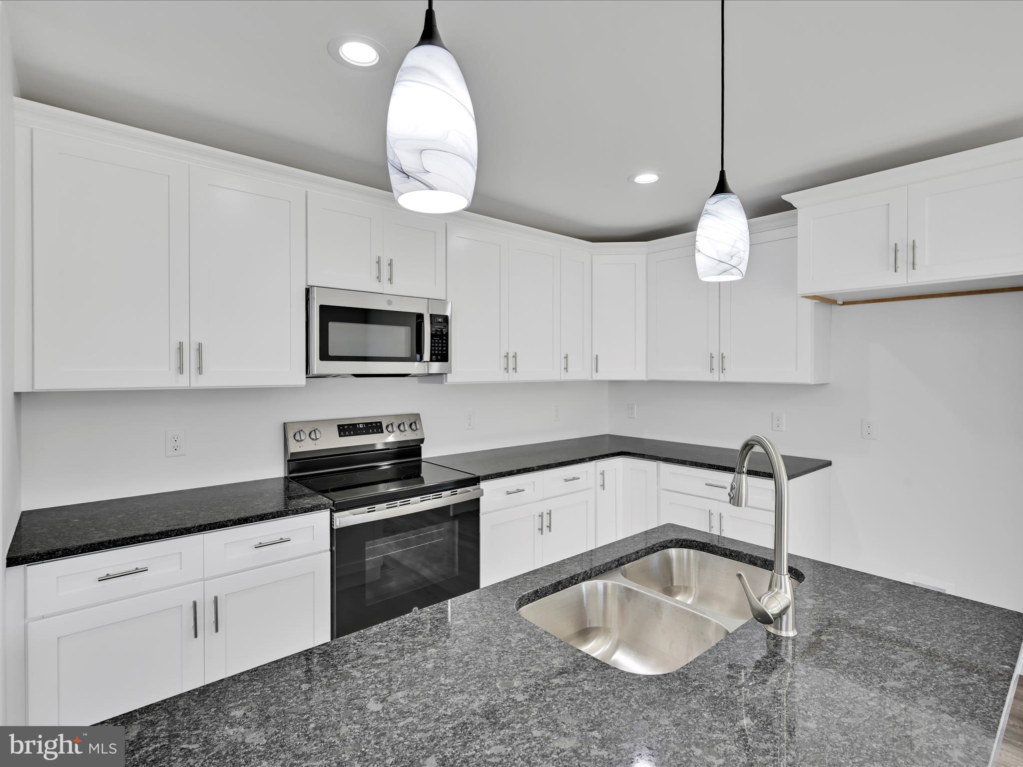 FRACKVILLE - Residential