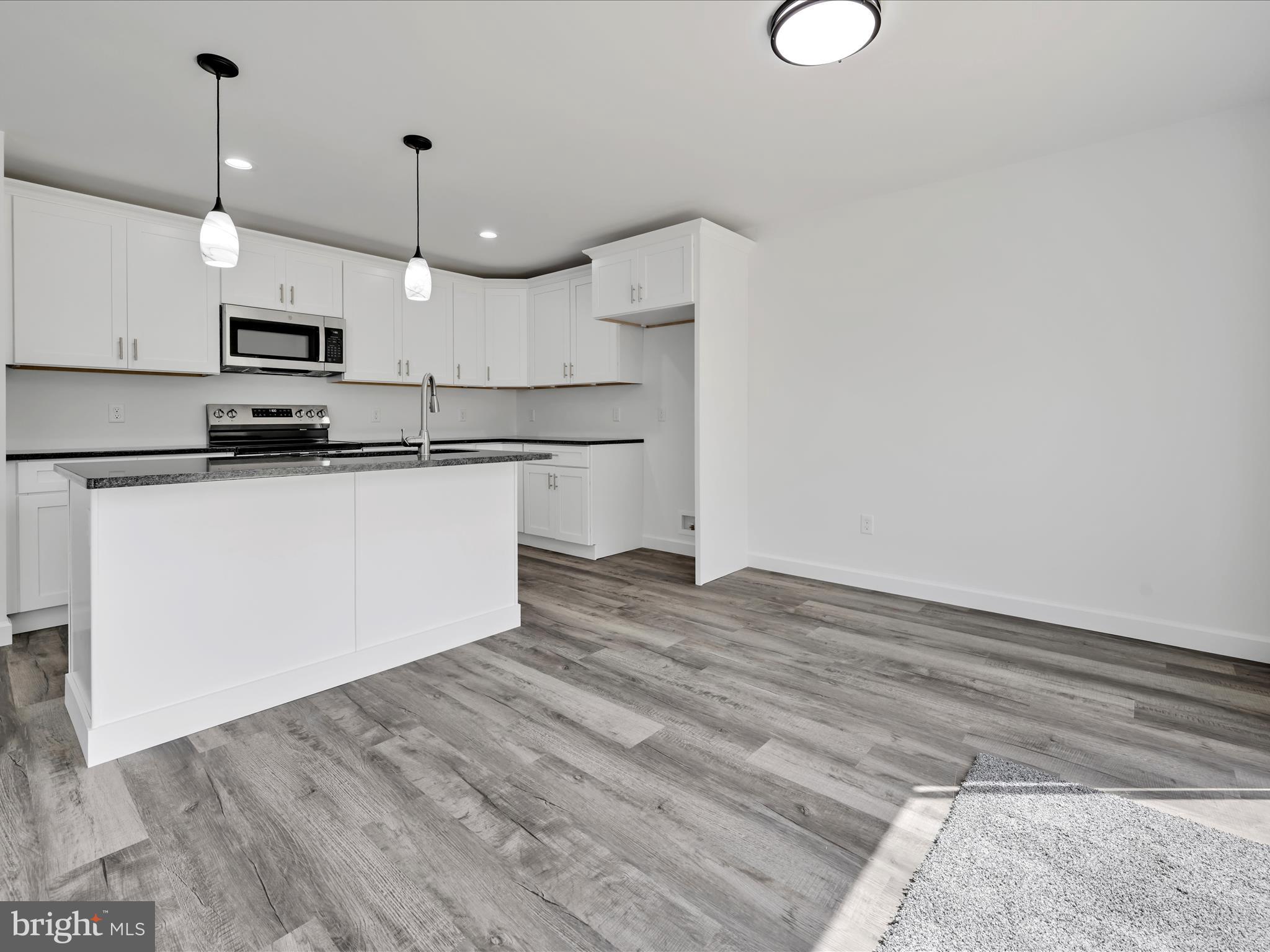 FRACKVILLE - Residential