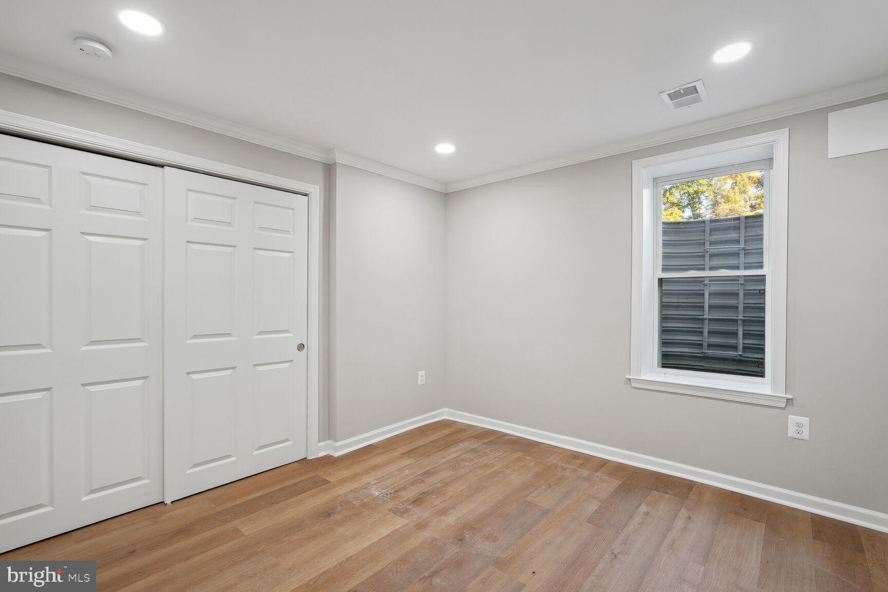 MONTICELLO WOODS - Residential Lease