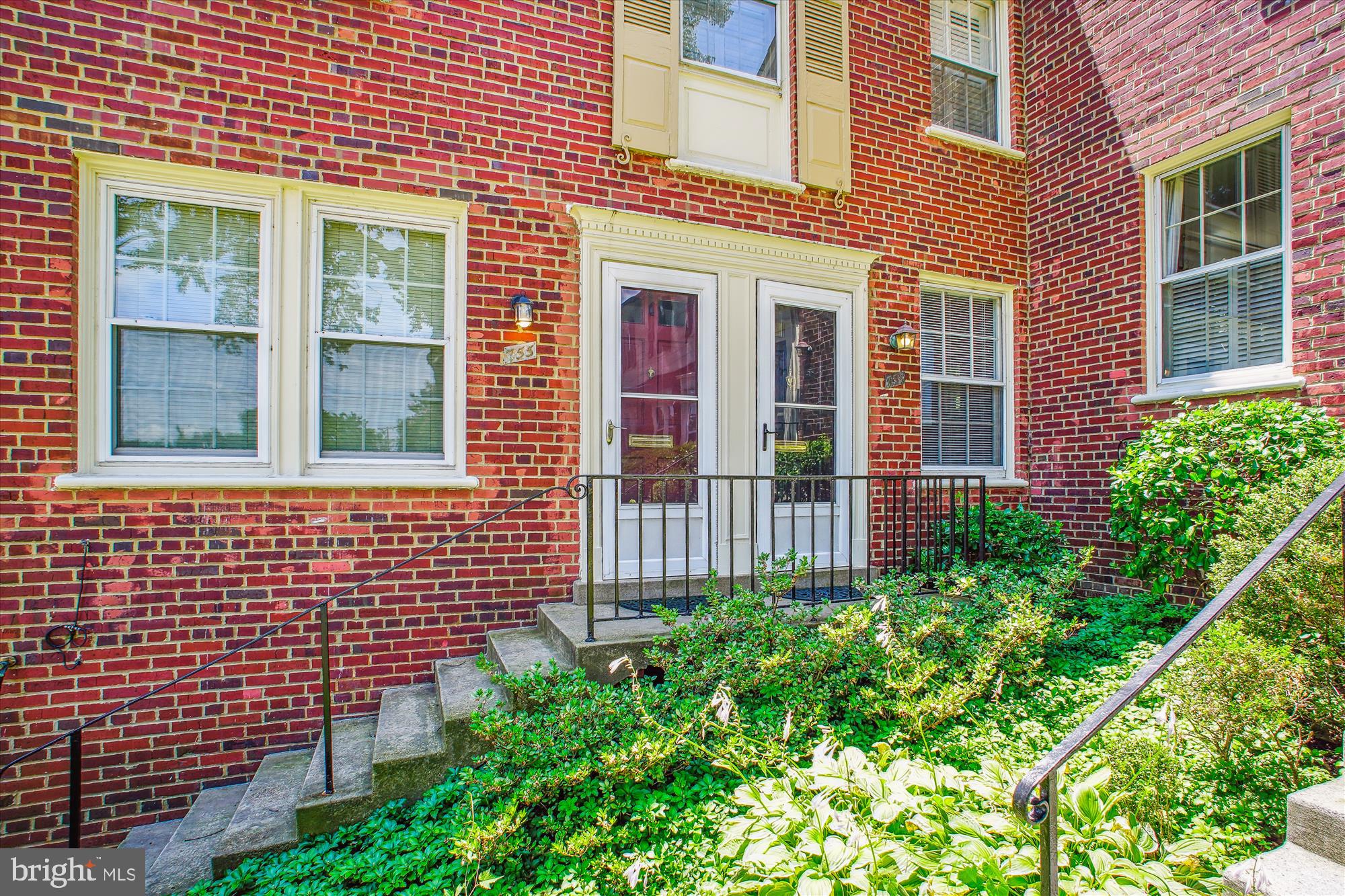 1600 S BARTON STREET 754