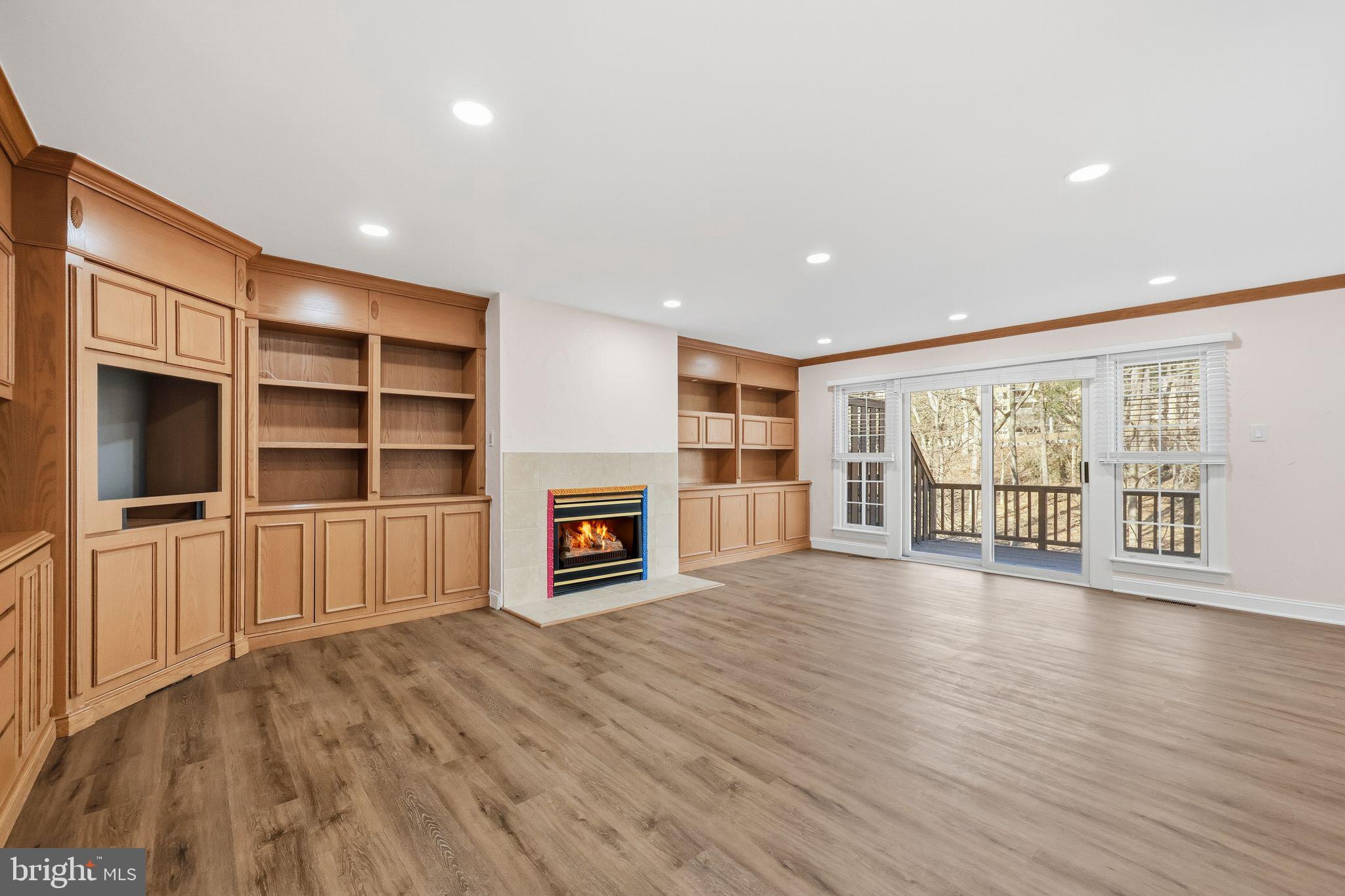 BREYER WOODS - Residential