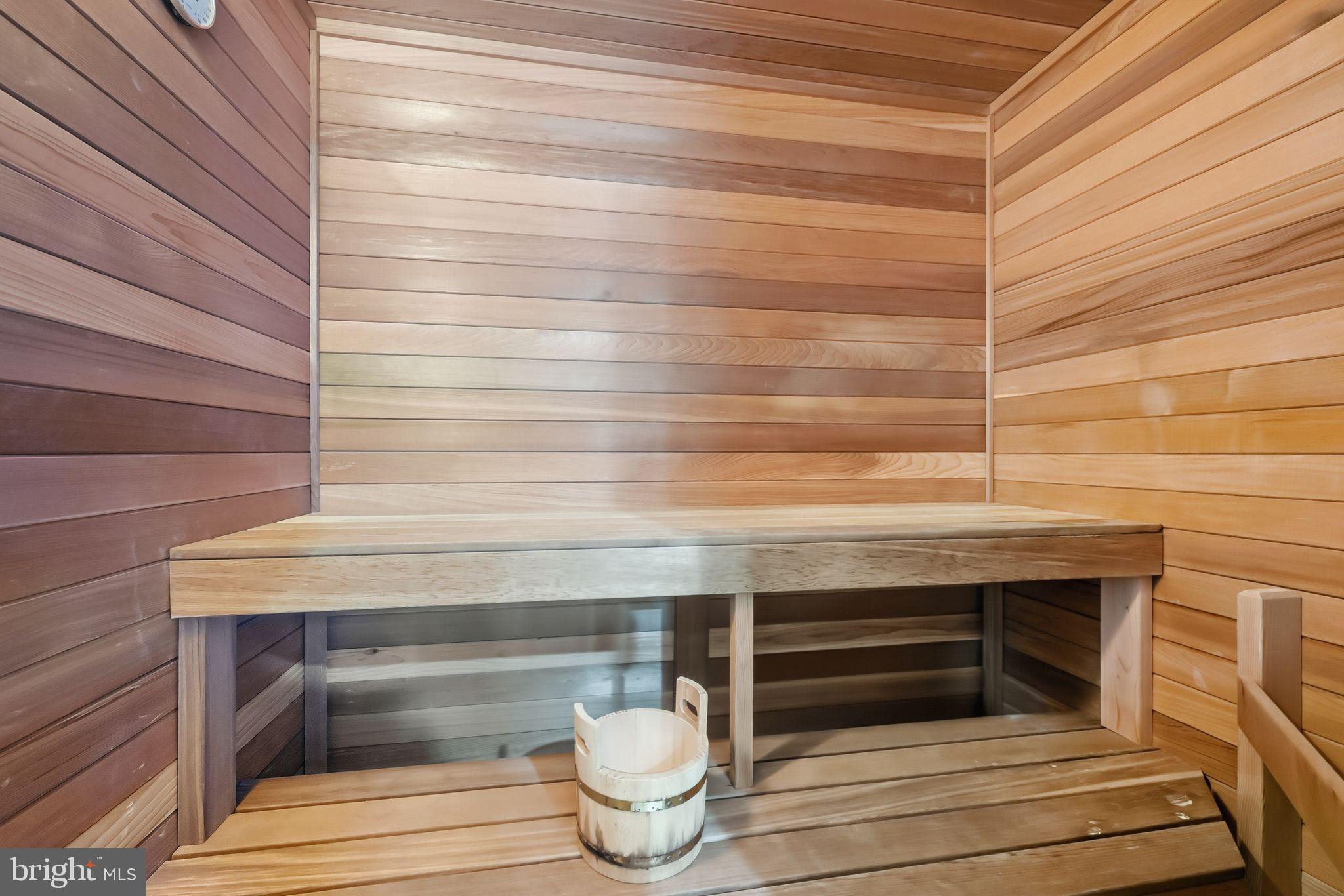 BREYER WOODS - Residential