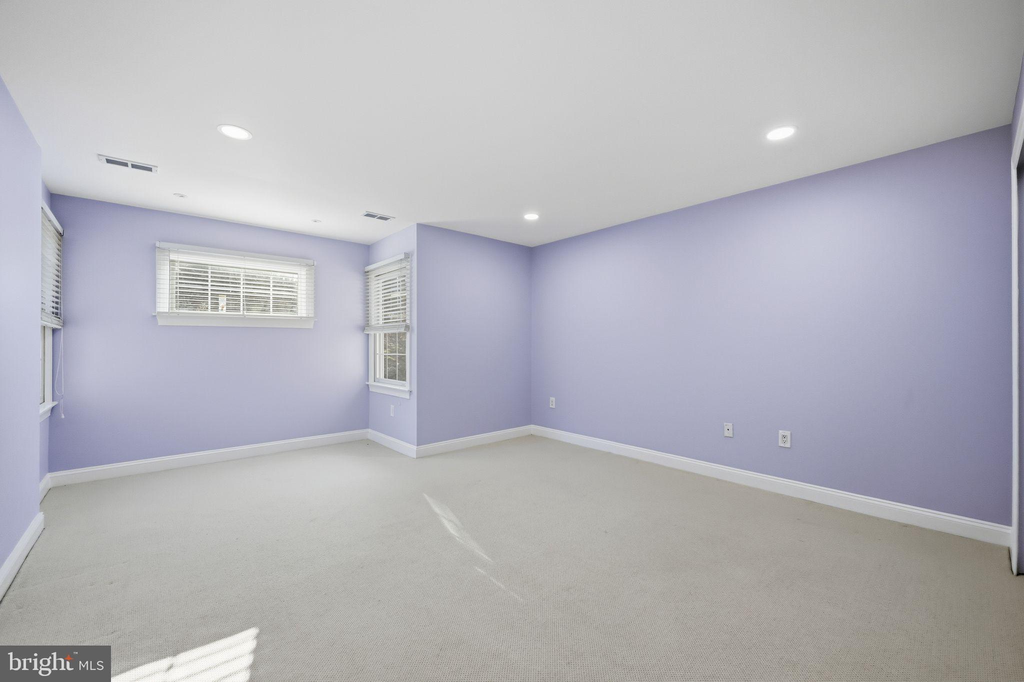 BREYER WOODS - Residential