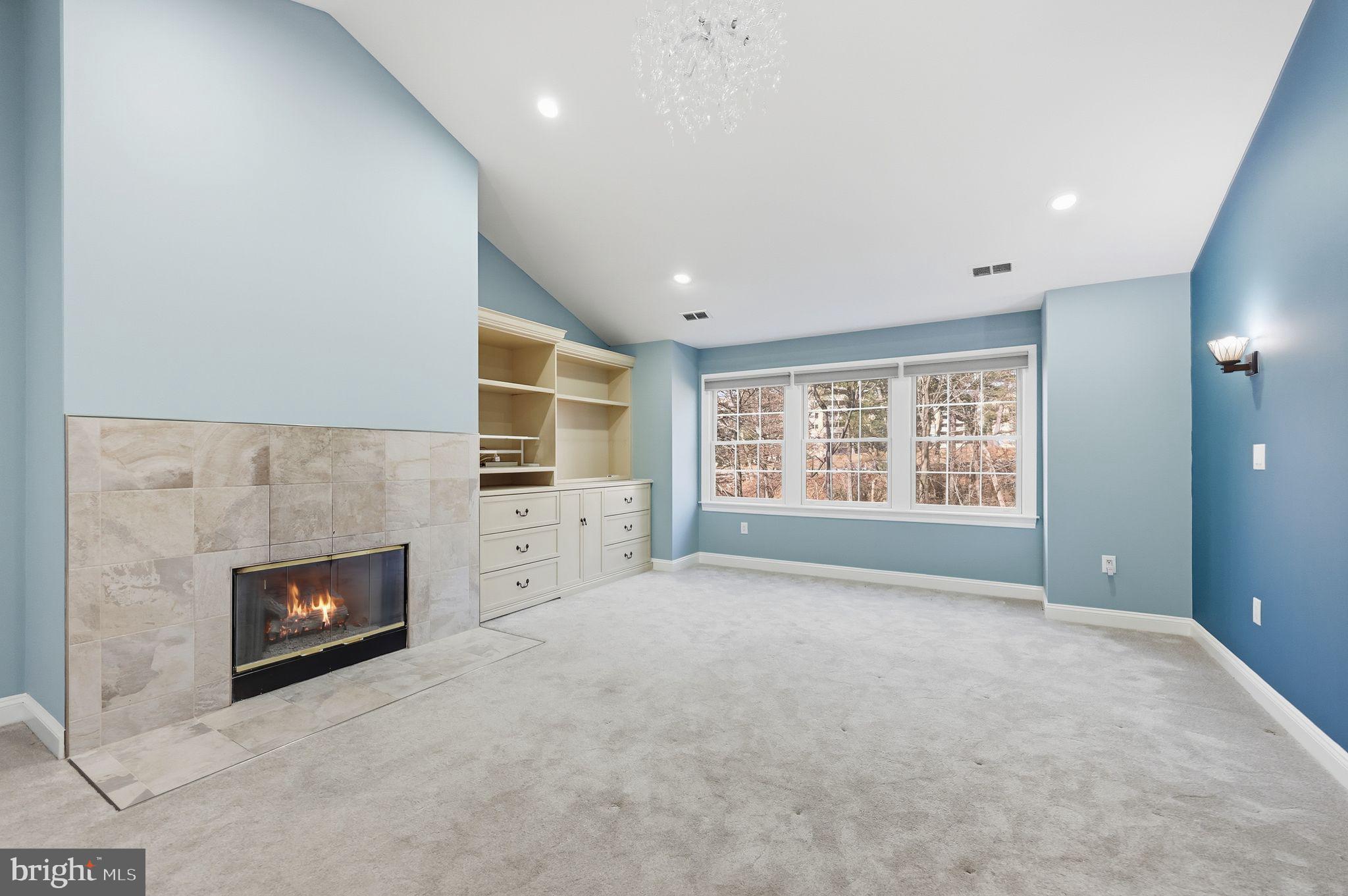 BREYER WOODS - Residential