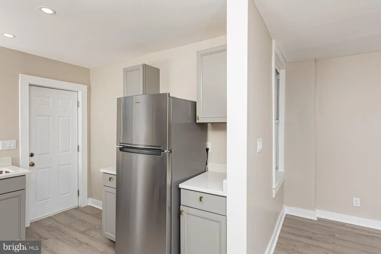 Baltimore, Maryland 21229, United States, 3 Bedrooms Bedrooms, ,2 BathroomsBathrooms,Residential,Active,905