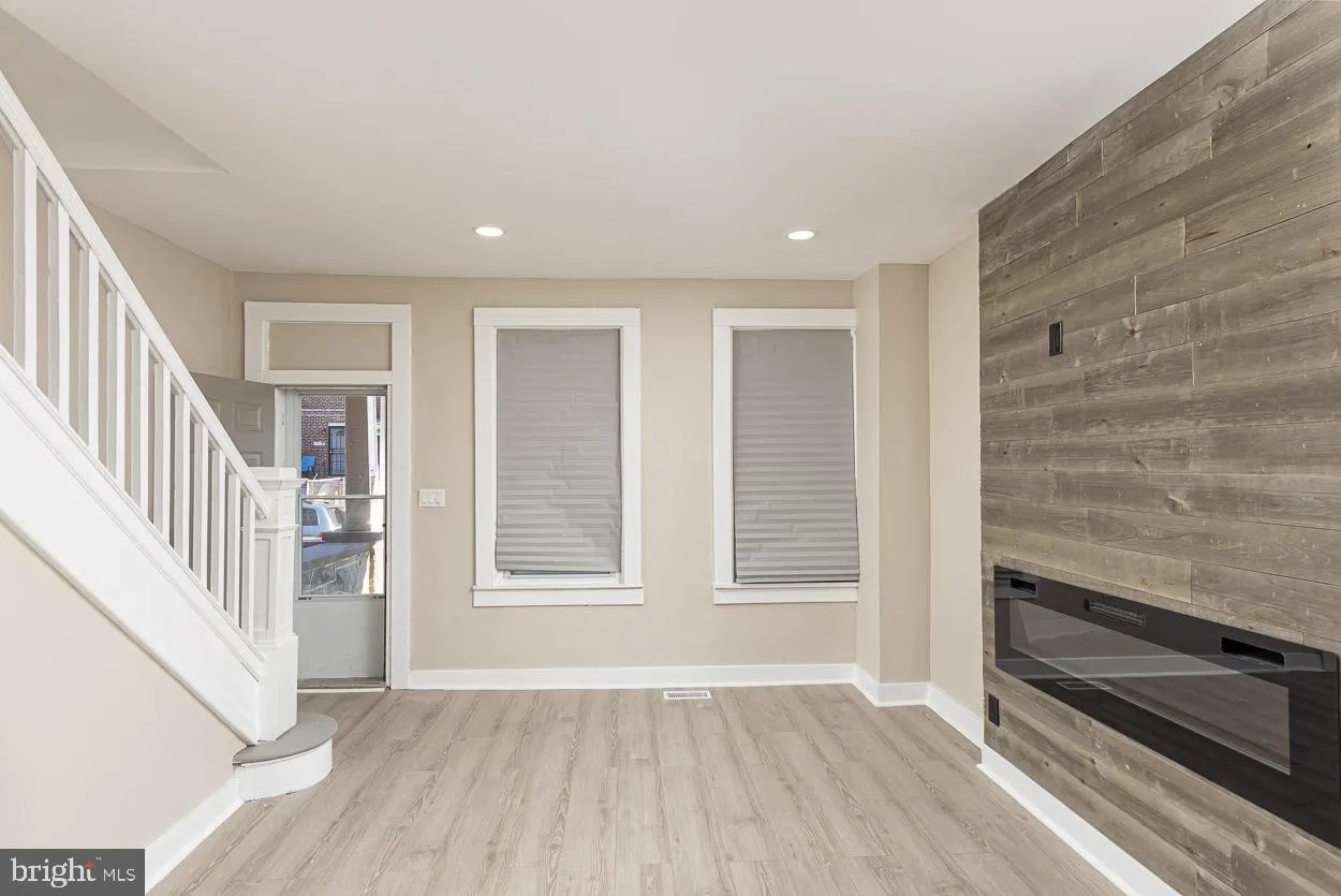 Baltimore, Maryland 21229, United States, 3 Bedrooms Bedrooms, ,2 BathroomsBathrooms,Residential,Active,905