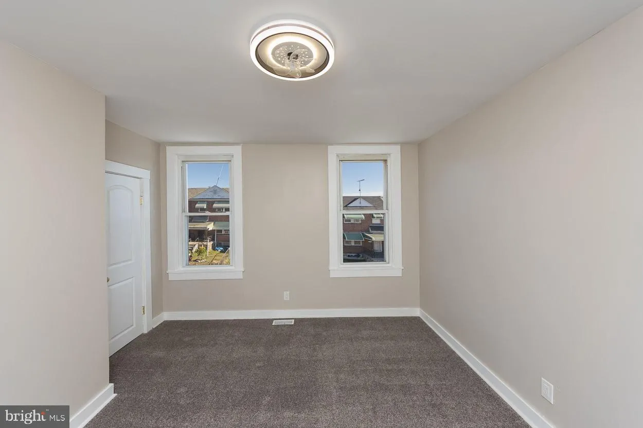 Baltimore, Maryland 21229, United States, 3 Bedrooms Bedrooms, ,2 BathroomsBathrooms,Residential,Active,905