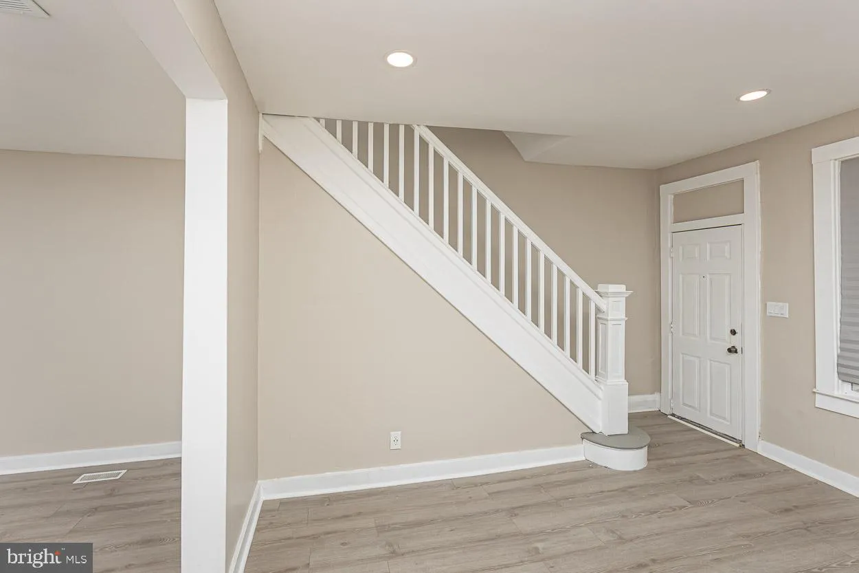 Baltimore, Maryland 21229, United States, 3 Bedrooms Bedrooms, ,2 BathroomsBathrooms,Residential,Active,905