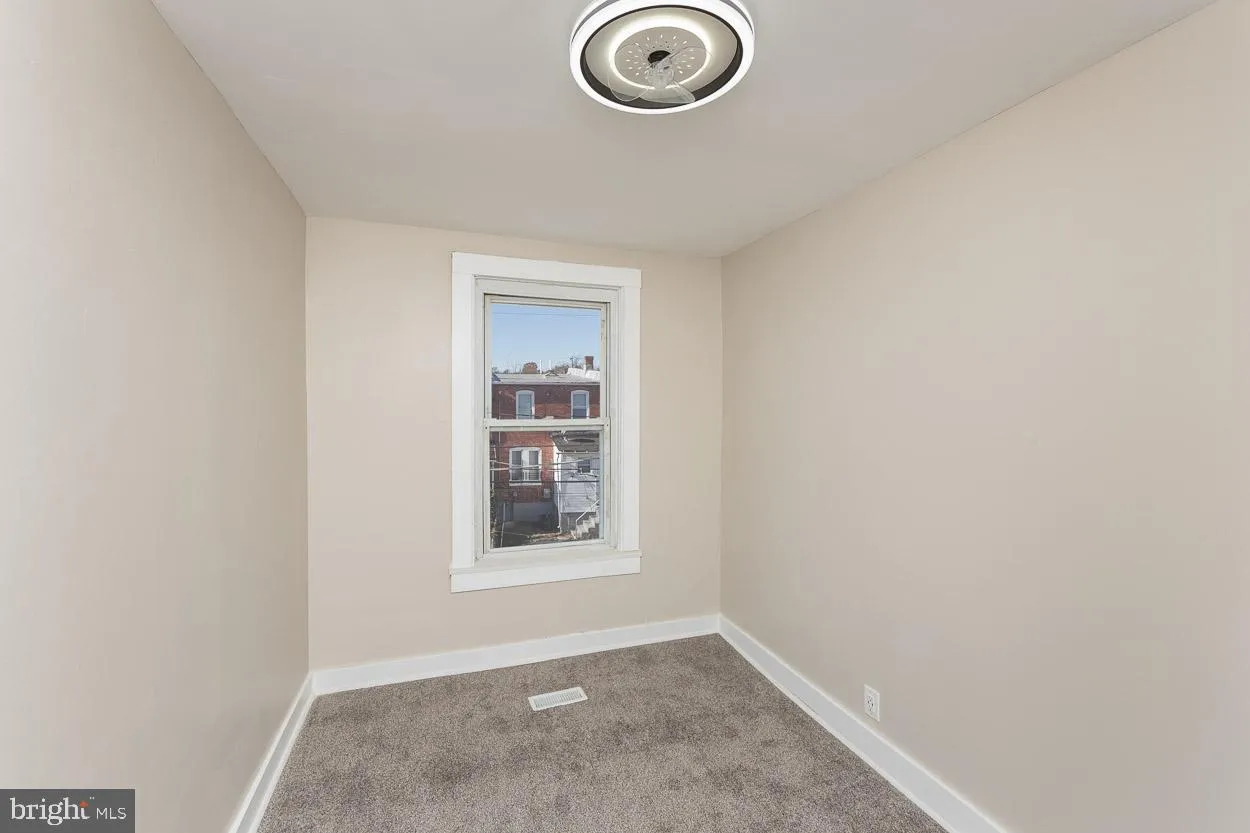 Baltimore, Maryland 21229, United States, 3 Bedrooms Bedrooms, ,2 BathroomsBathrooms,Residential,Active,905