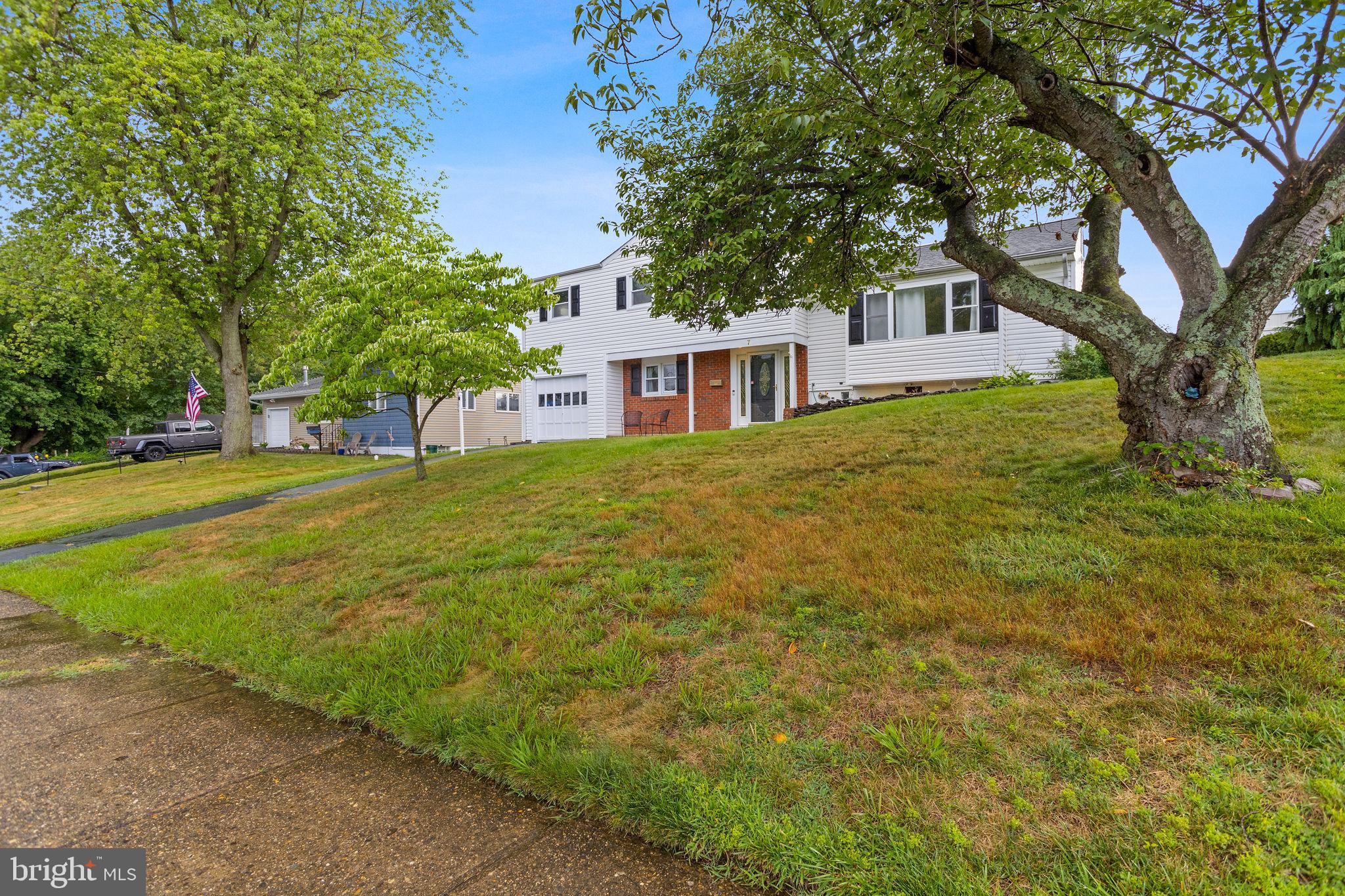 7 HEMPSTEAD ROAD