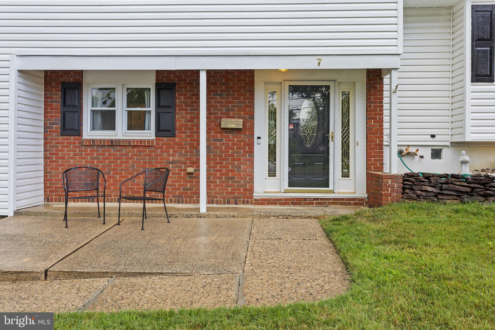 7 HEMPSTEAD ROAD