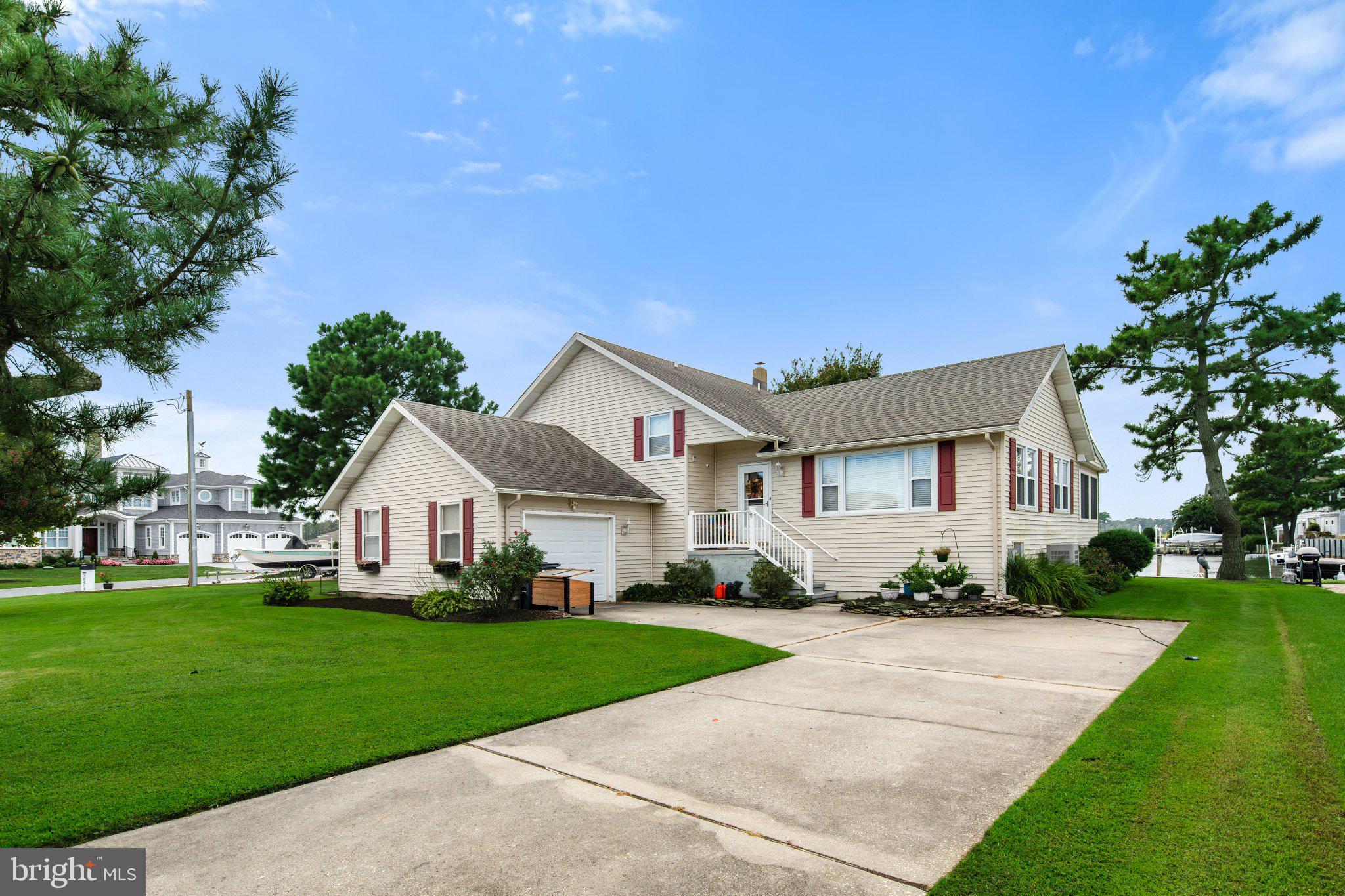 38408 WALNUT LANE