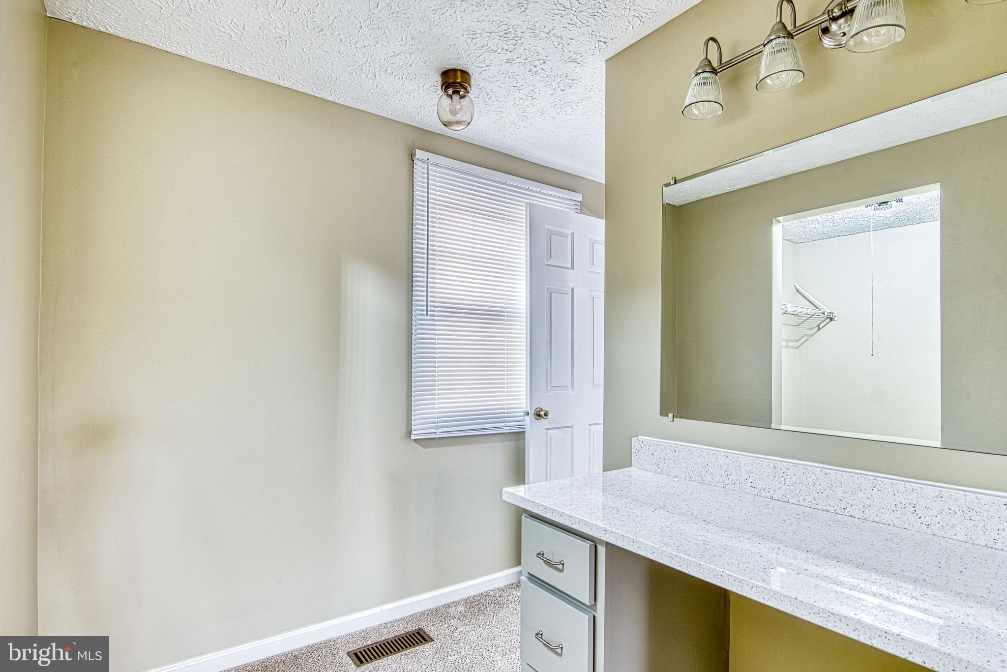 NESTORIA - Residential Lease