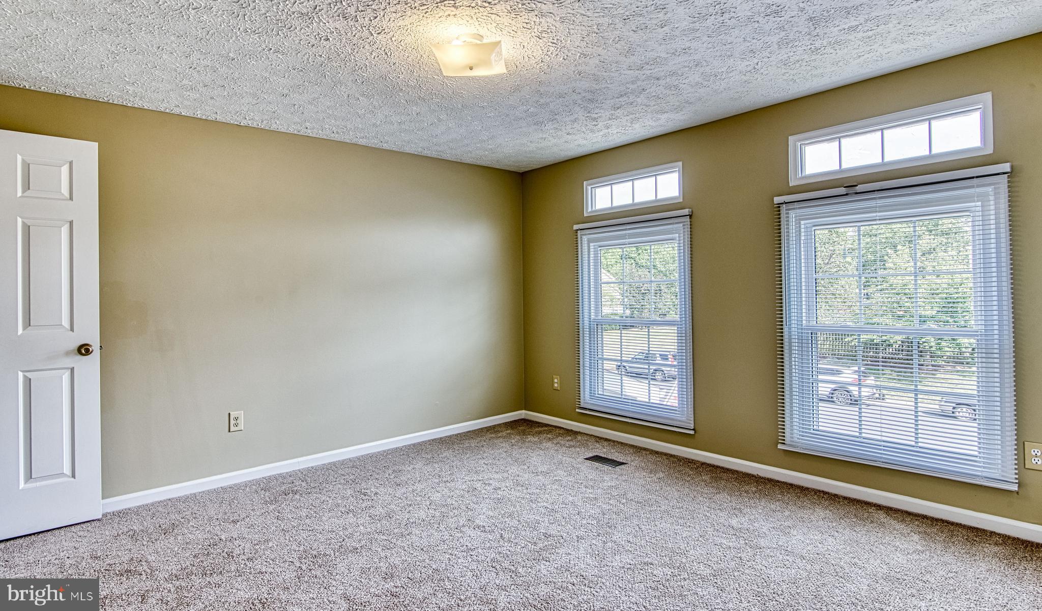 NESTORIA - Residential Lease