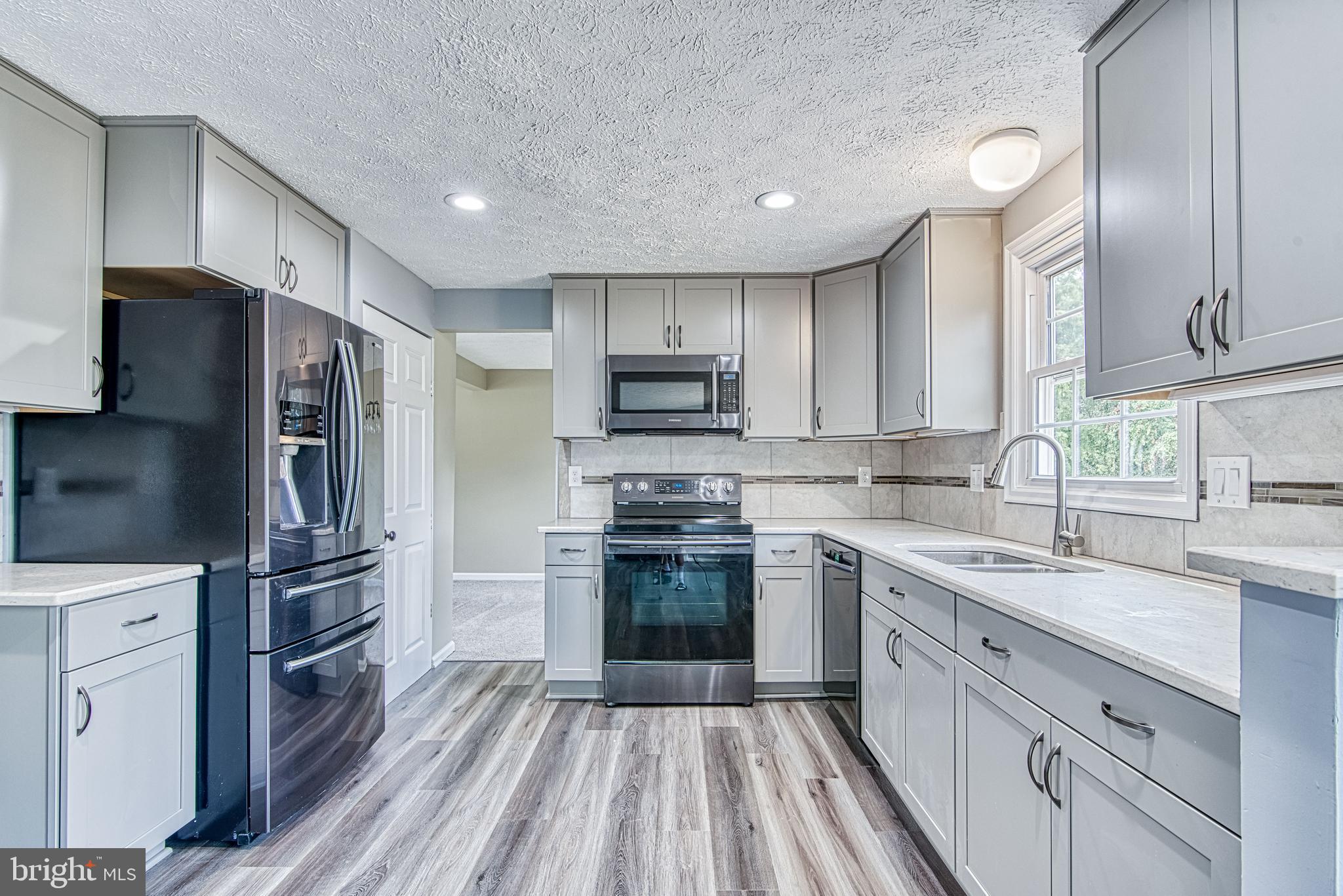 NESTORIA - Residential Lease