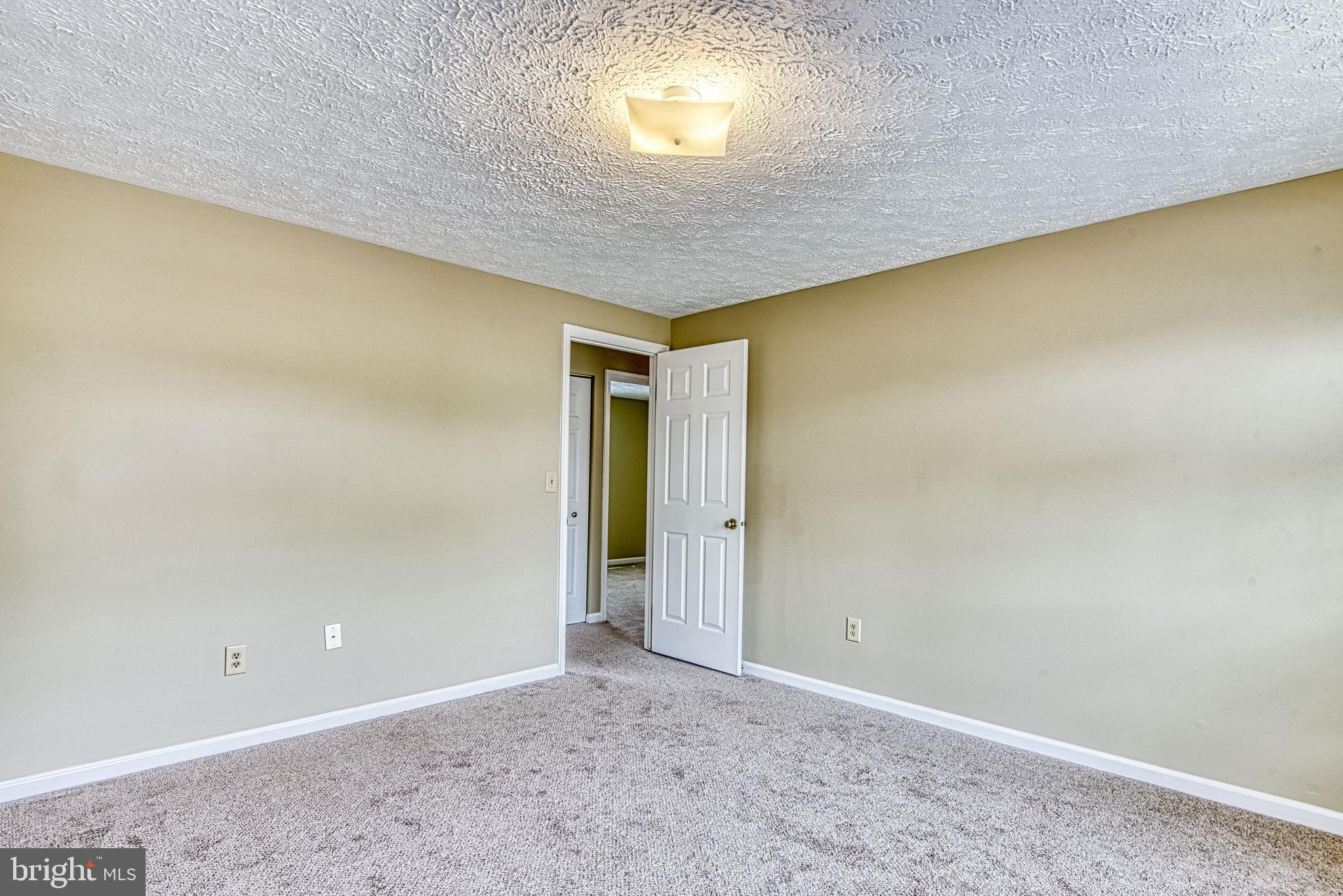 NESTORIA - Residential Lease