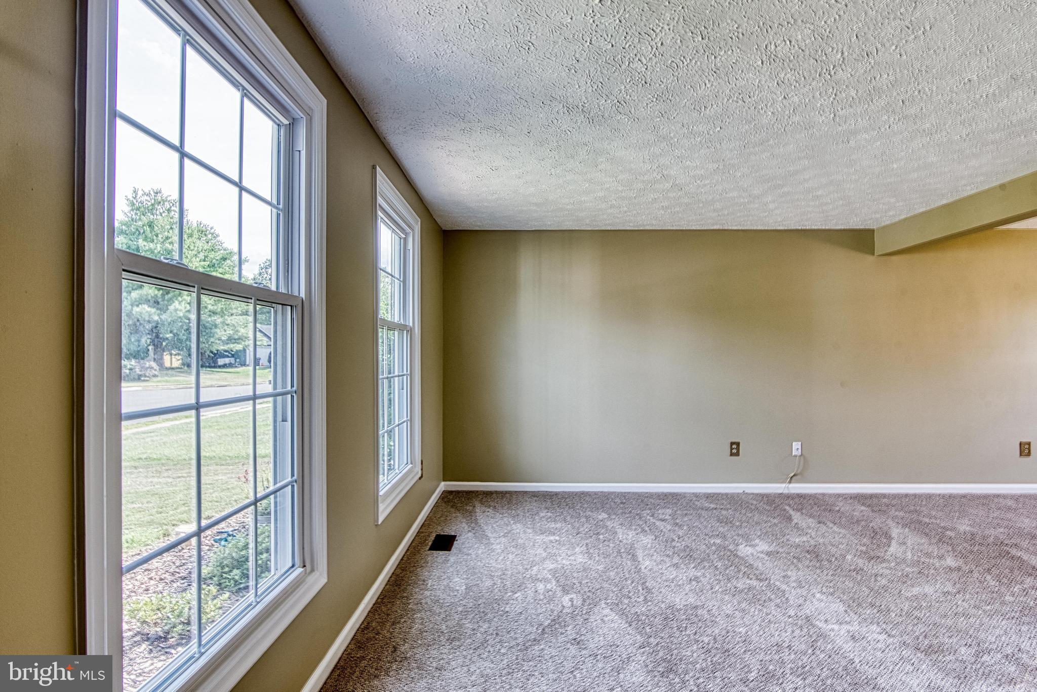 NESTORIA - Residential Lease