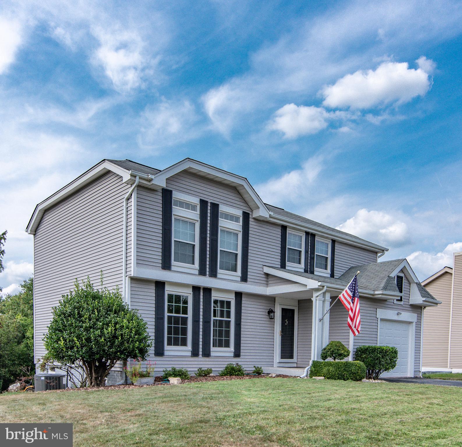 NESTORIA - Residential Lease