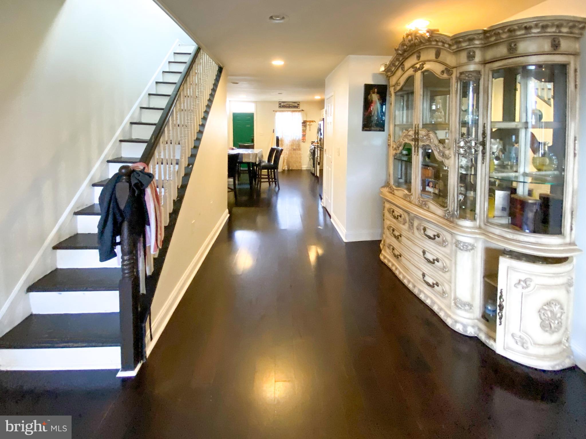 HIGHLANDTOWN - Residential