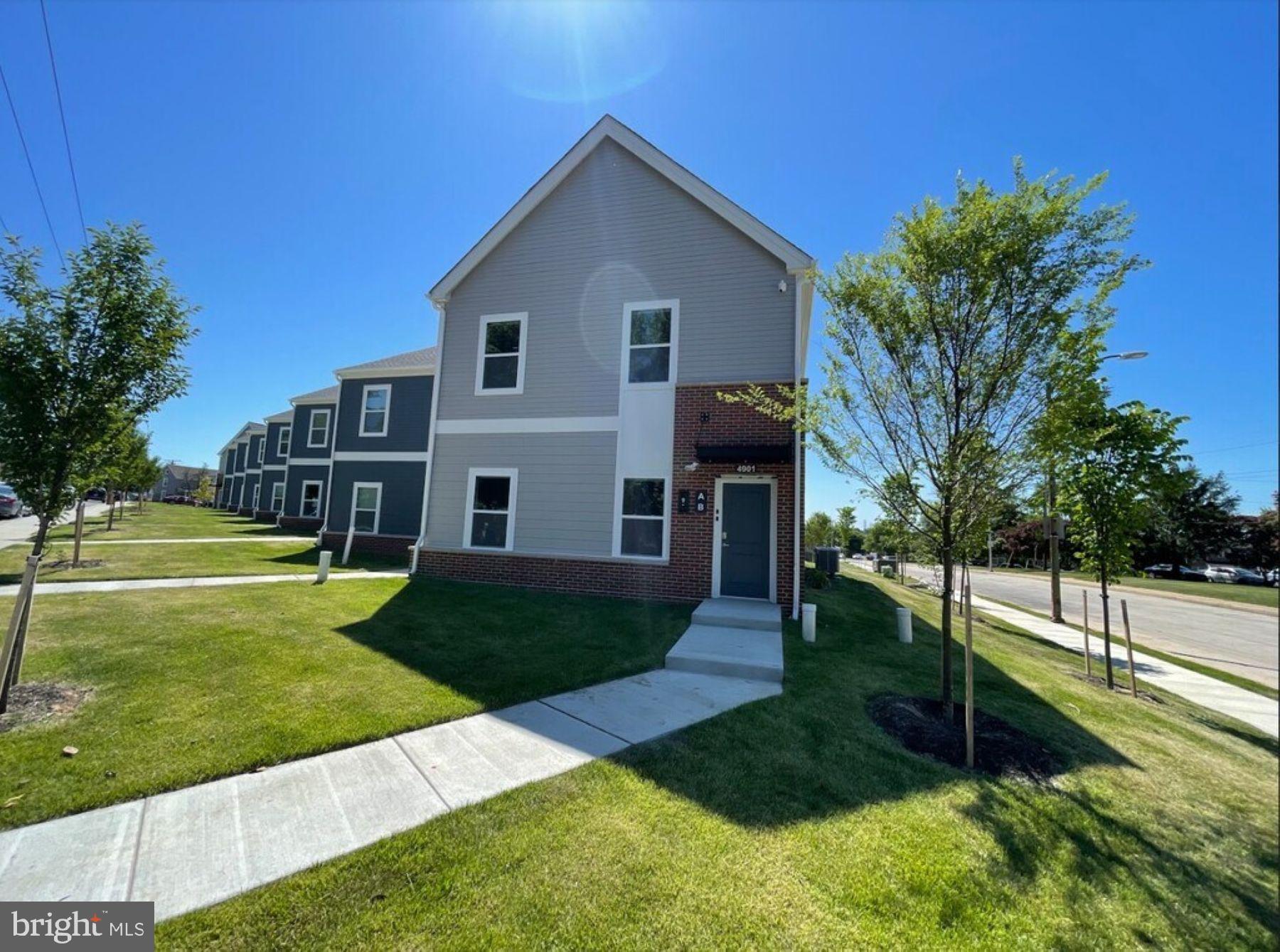 GARDENVILLE - Residential Lease