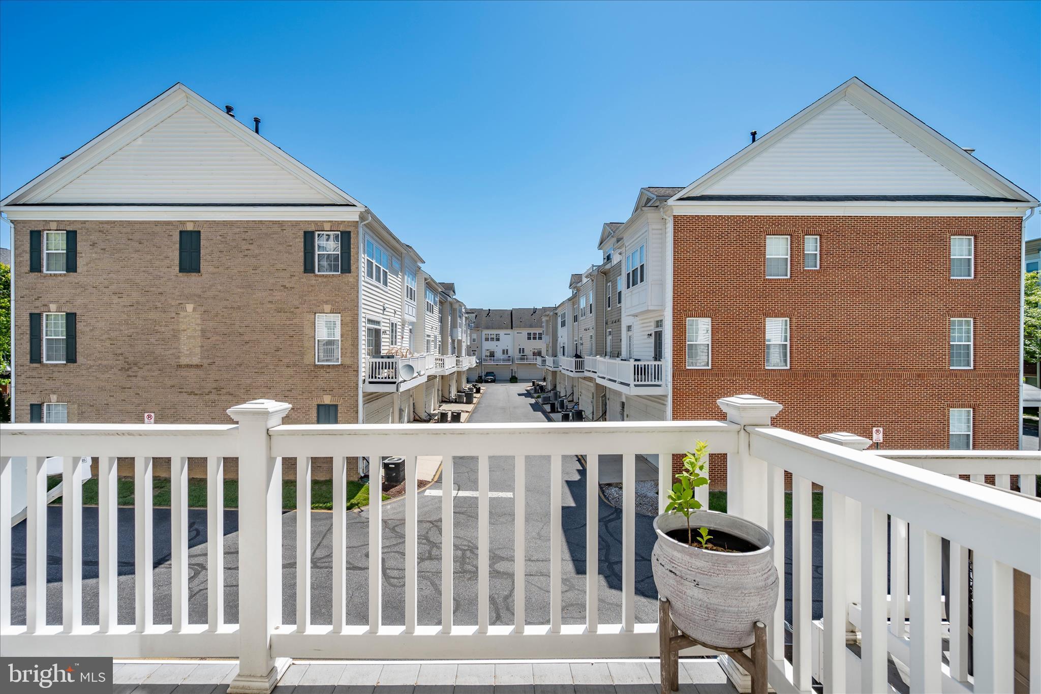 SUMMERFIELD - Residential