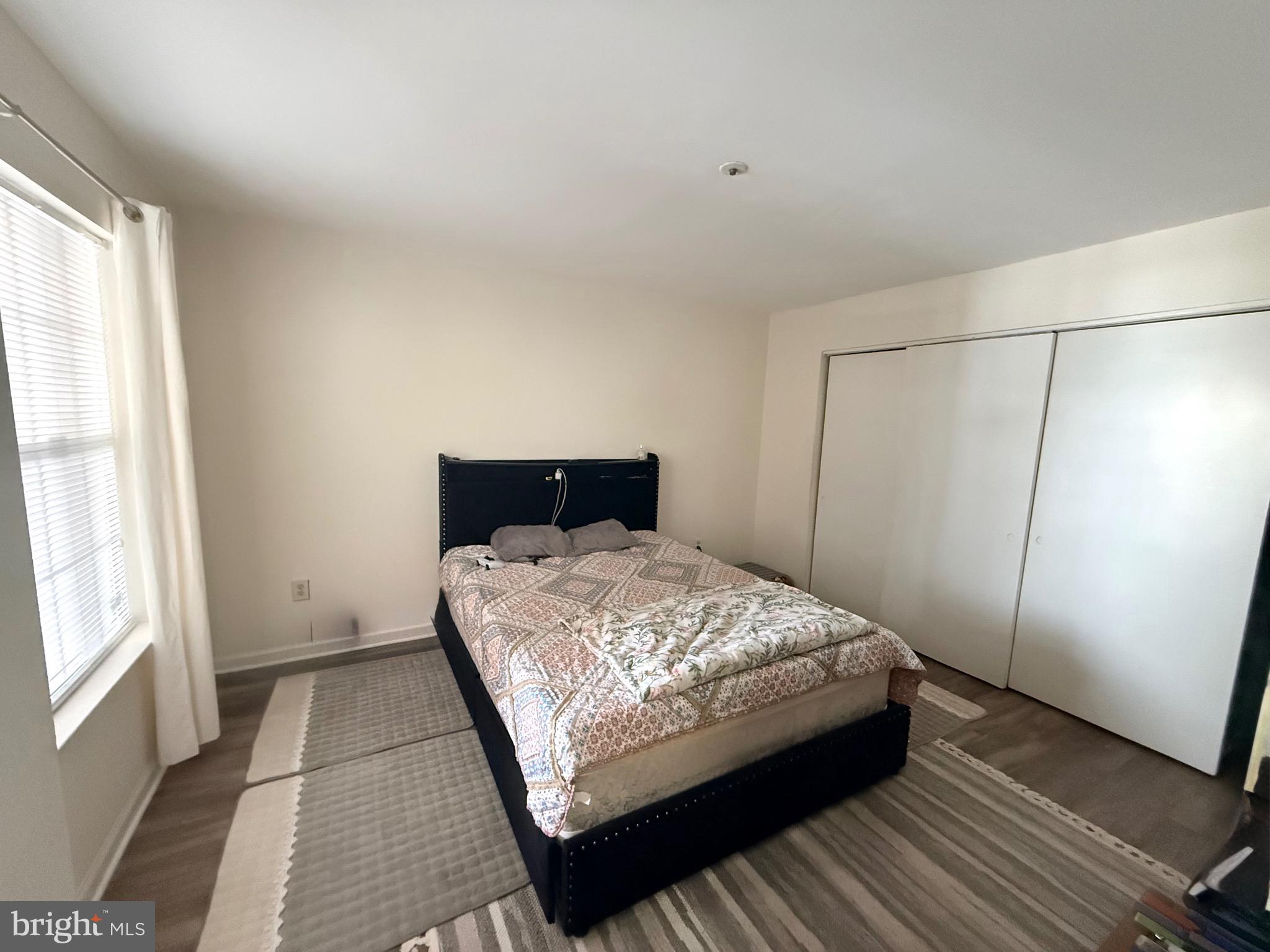 VISTAS AT LAUREL LAKES - Residential