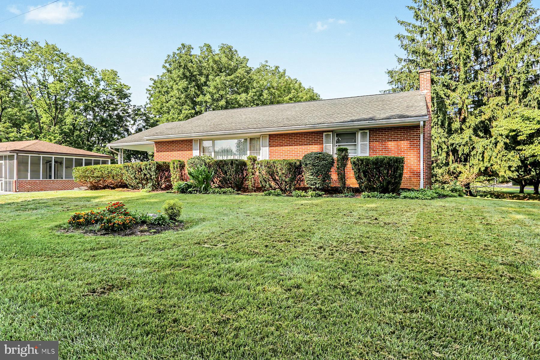 492 MIDDLETOWN ROAD