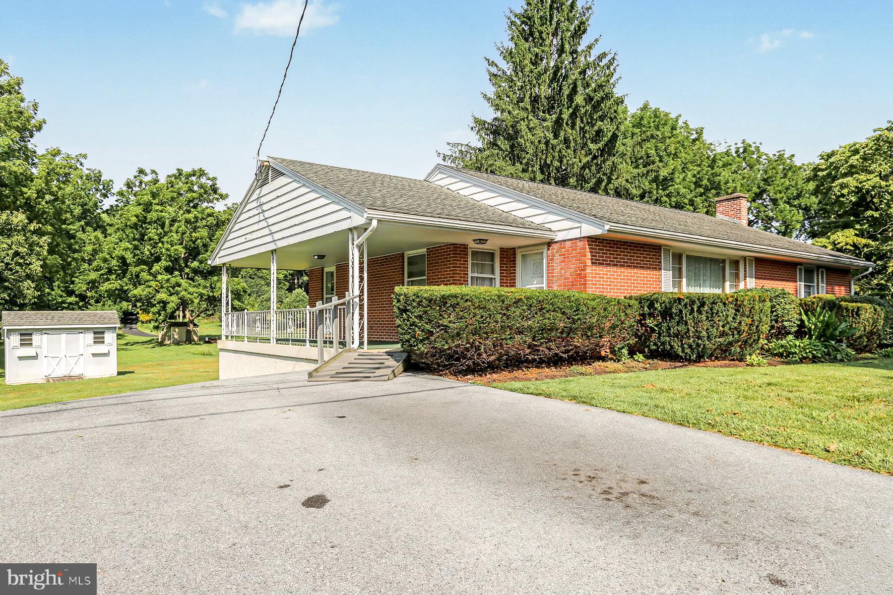492 MIDDLETOWN ROAD
