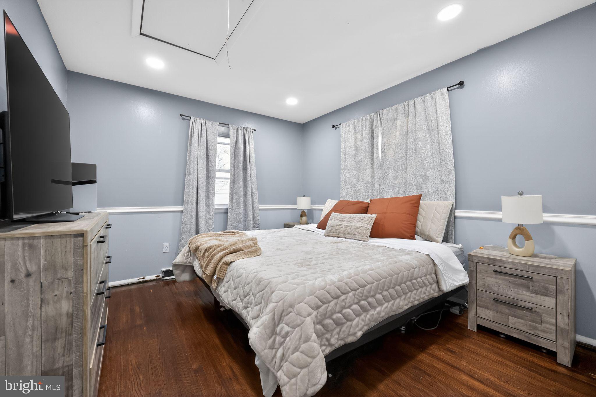 NORTH HILLS - Residential