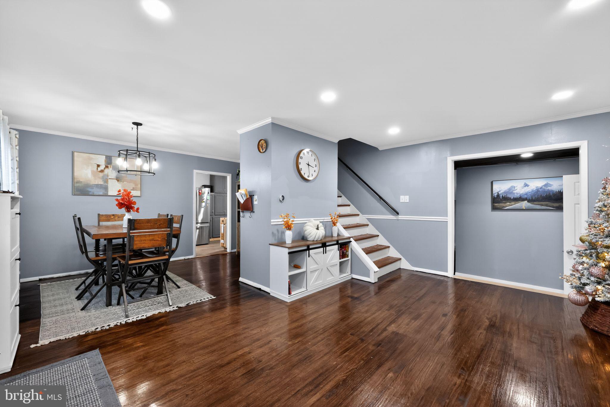 NORTH HILLS - Residential