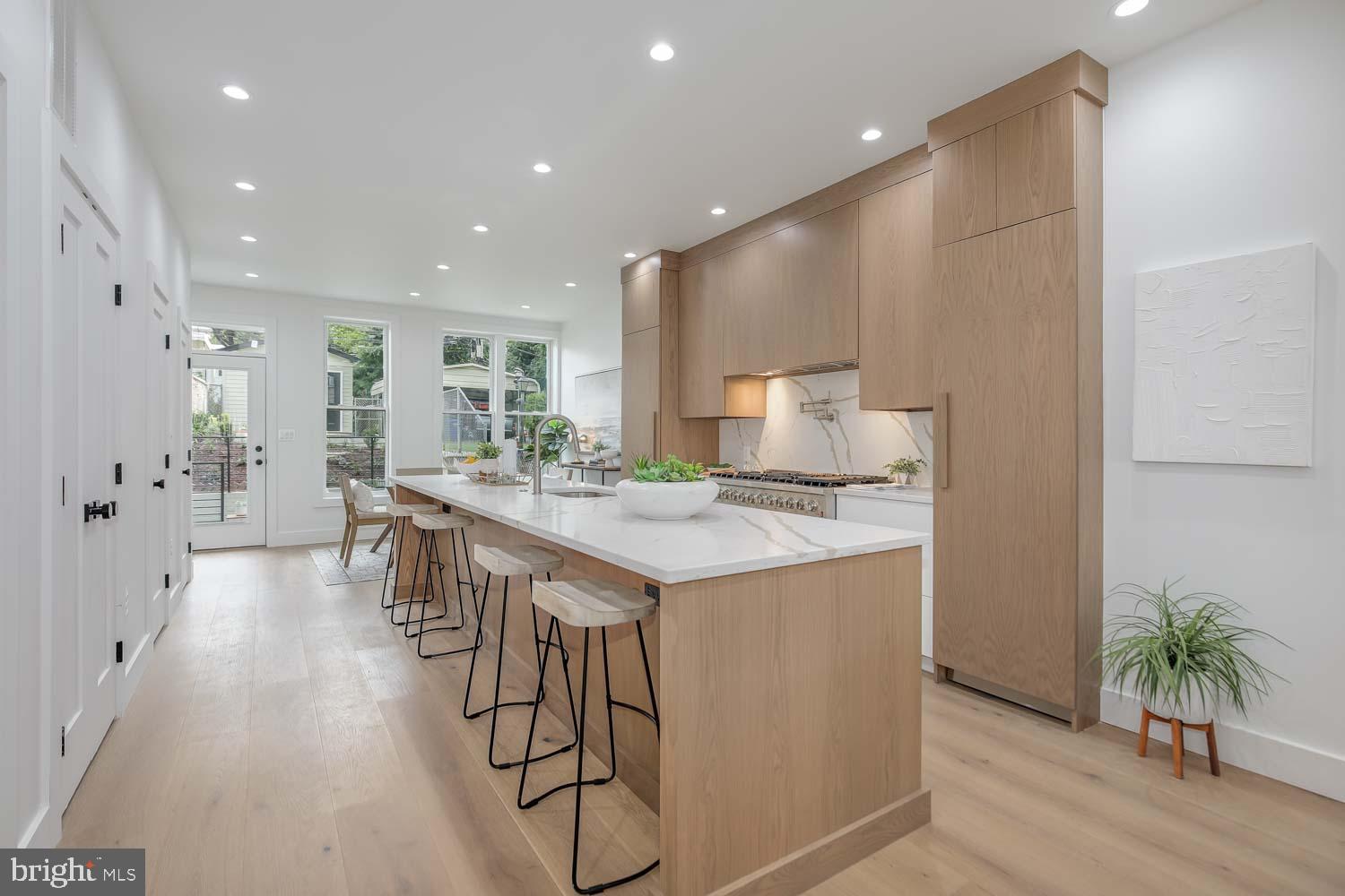 1438 TAYLOR STREET NW