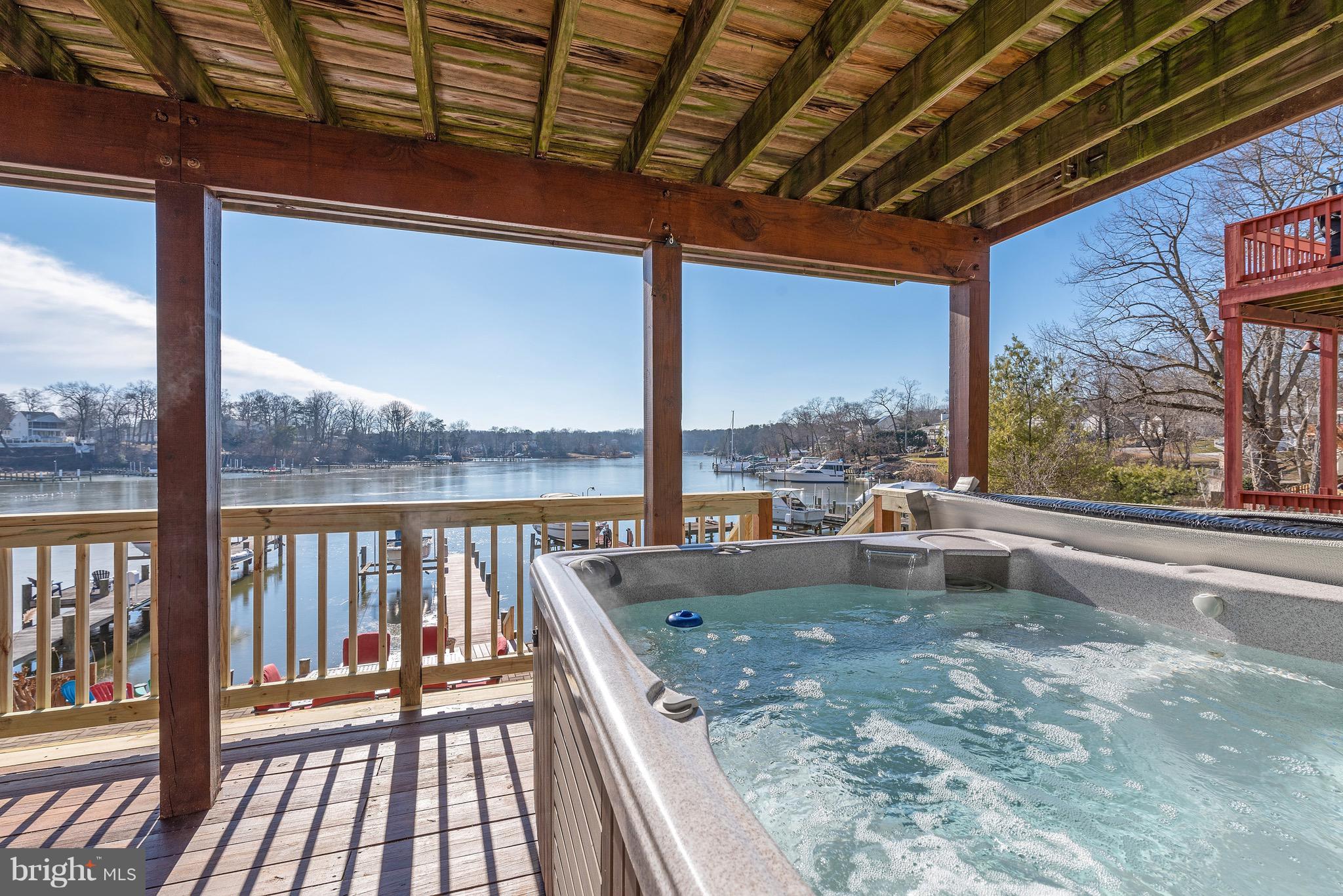 SILVER SANDS - Residential