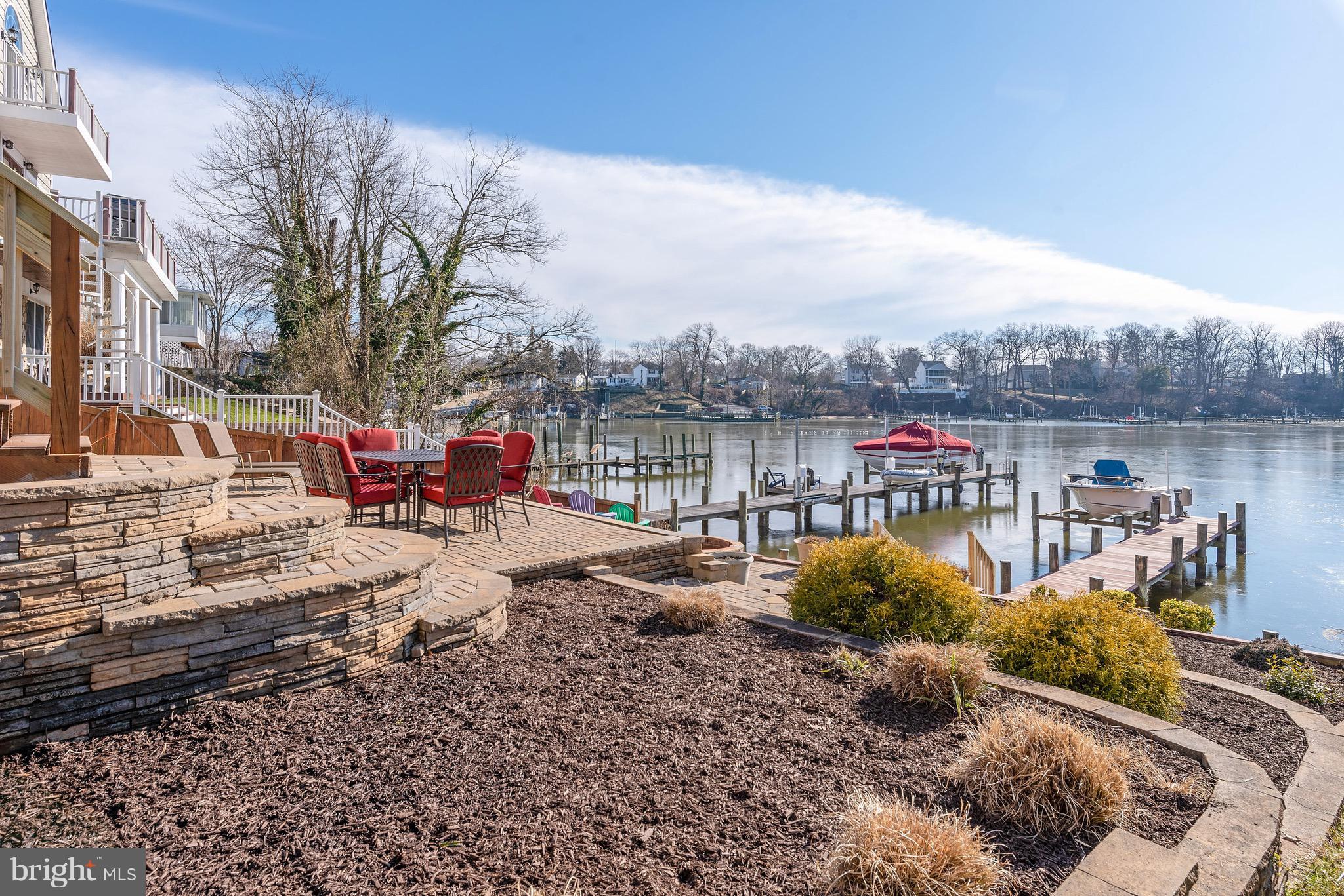 SILVER SANDS - Residential