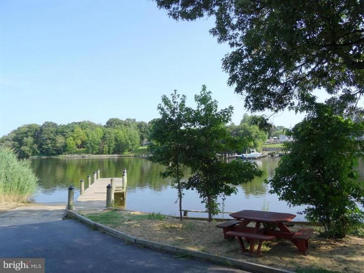 SILVER SANDS - Residential