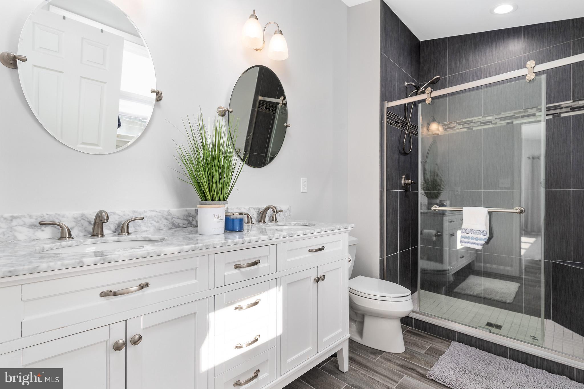 SILVER SANDS - Residential