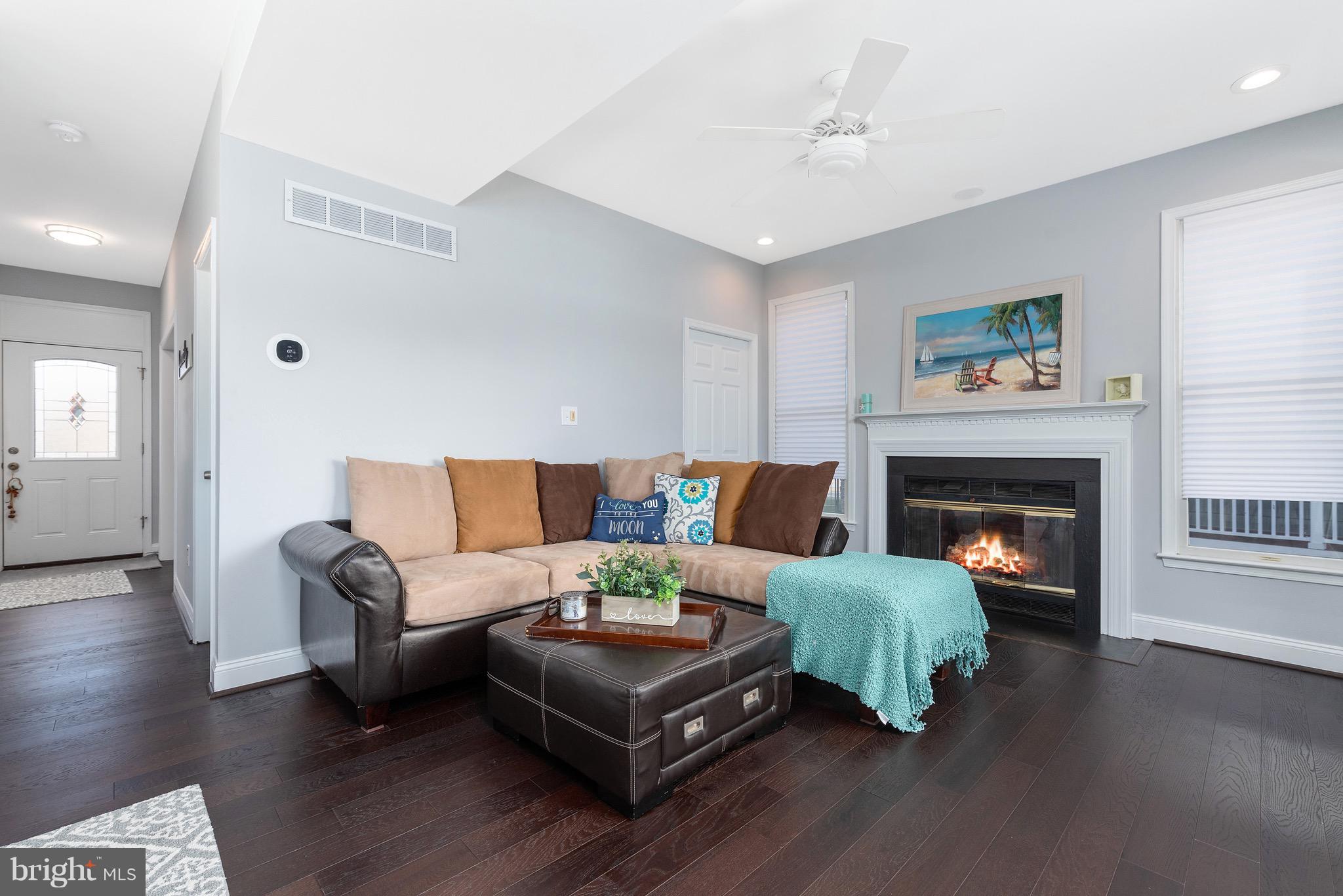 SILVER SANDS - Residential