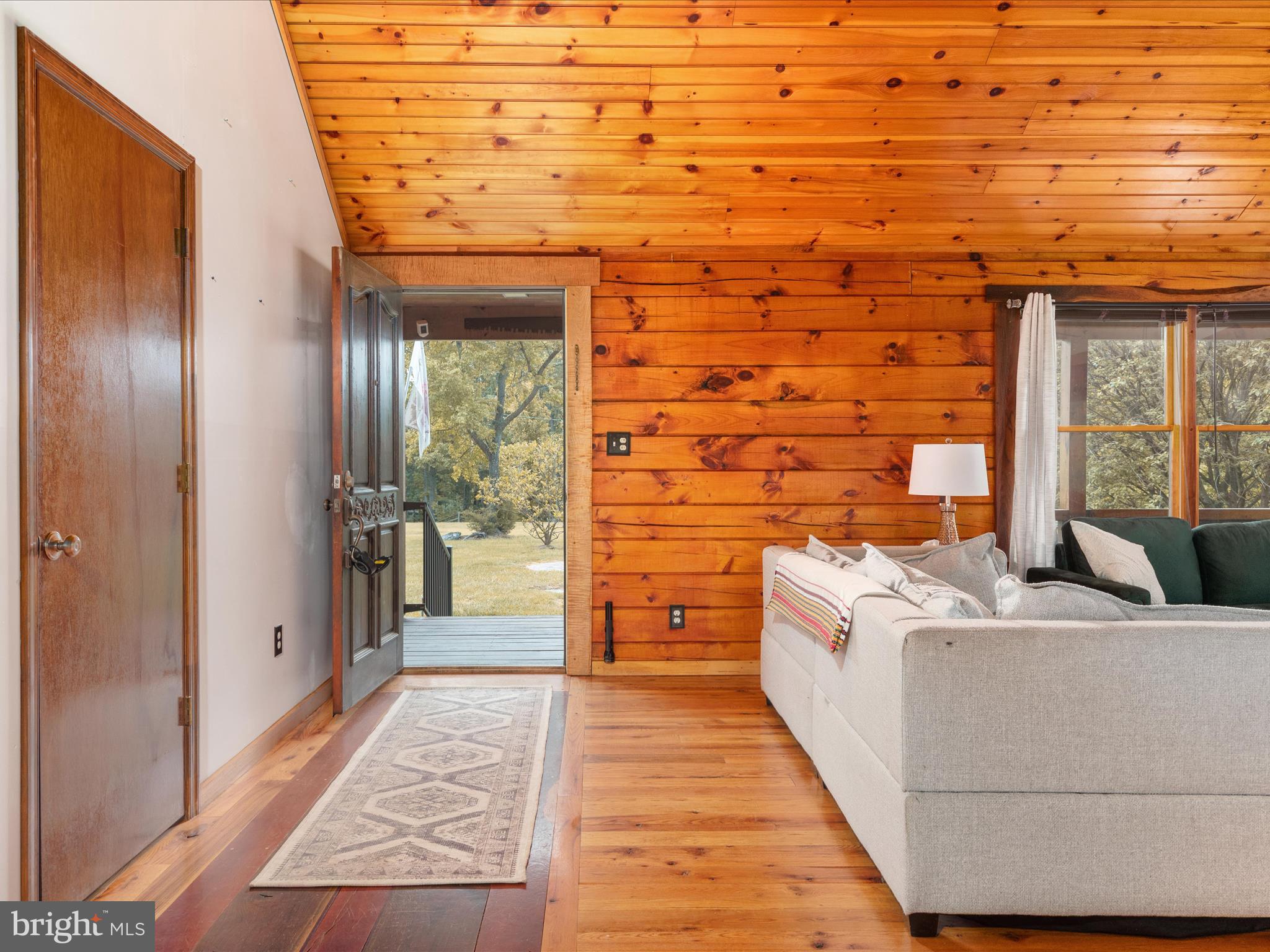 MEADOWOOD ACRES - Residential