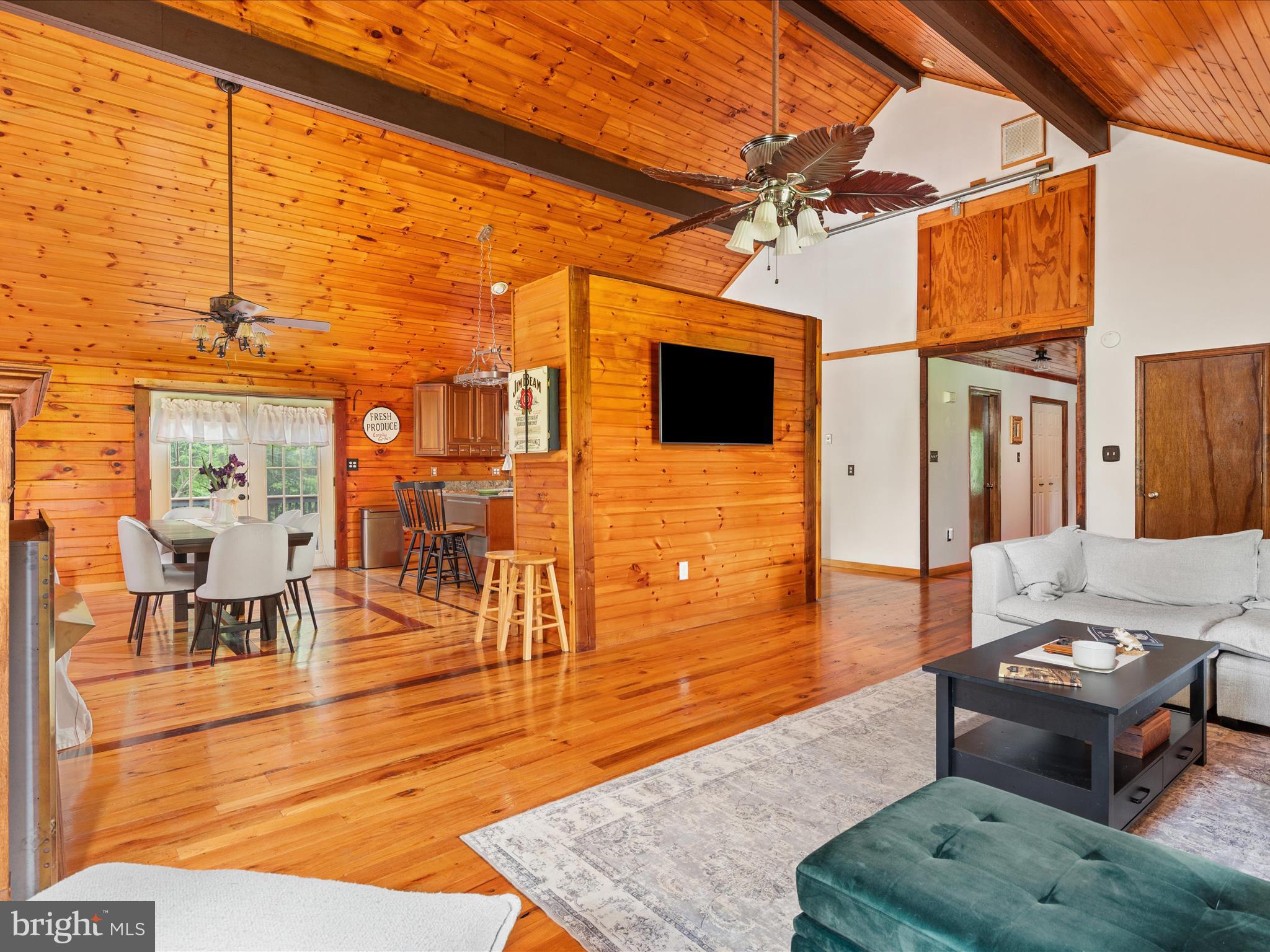 MEADOWOOD ACRES - Residential