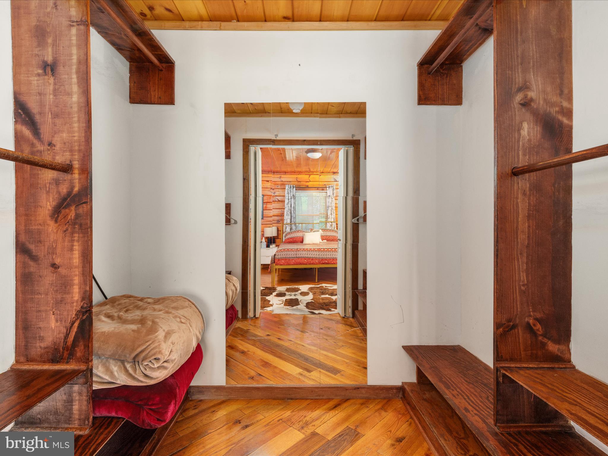 MEADOWOOD ACRES - Residential