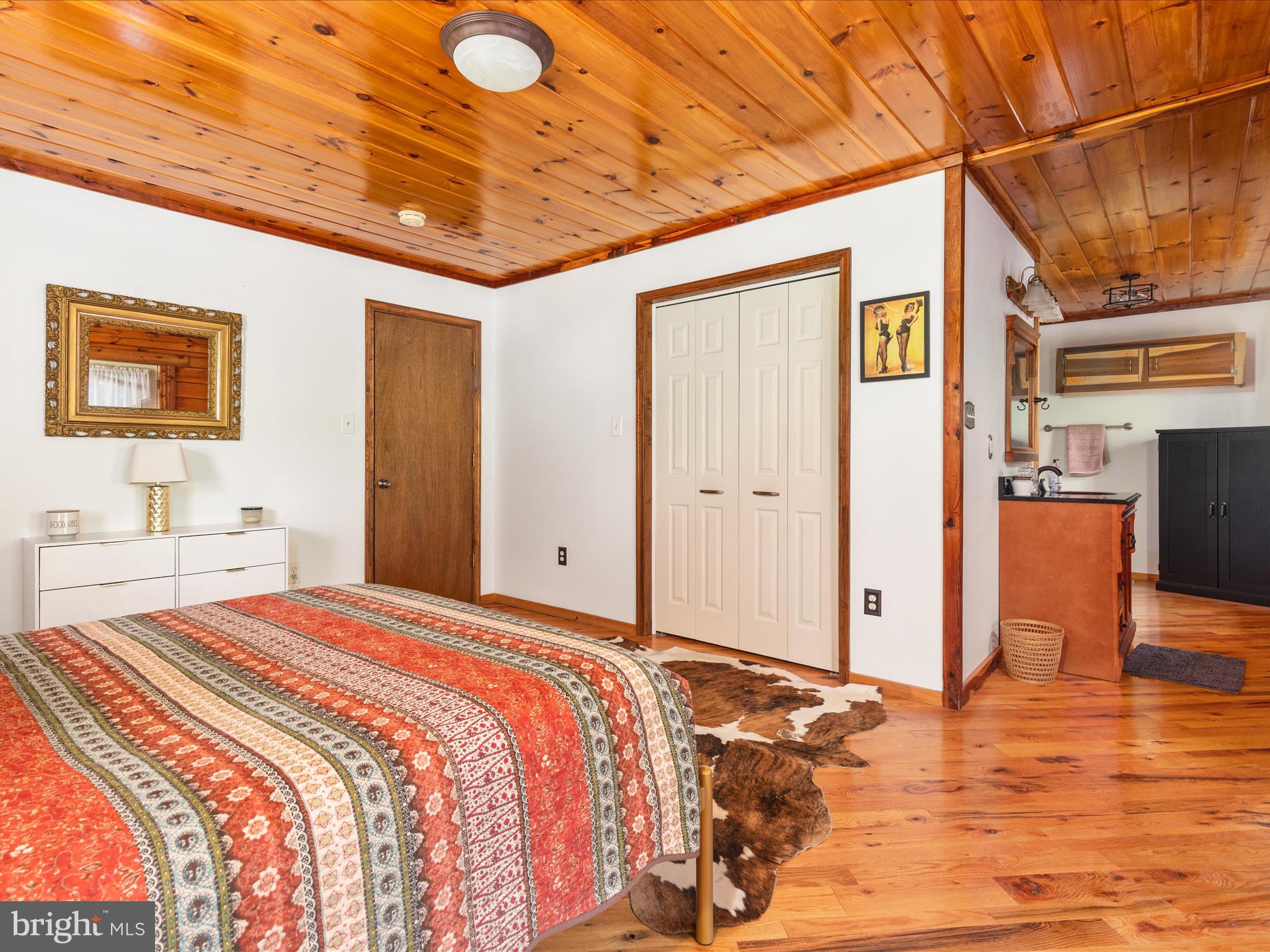 MEADOWOOD ACRES - Residential