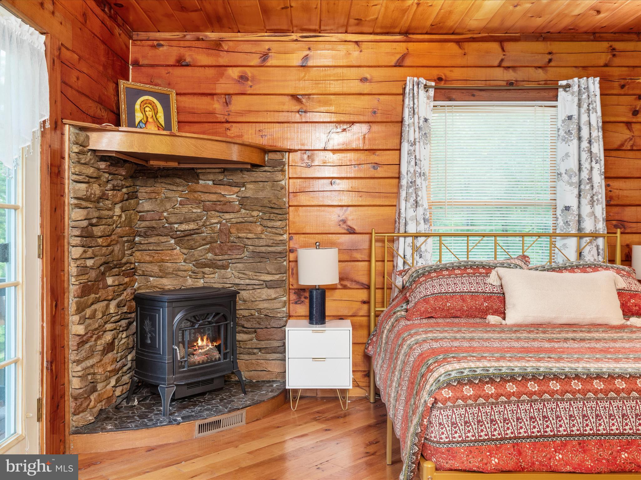 MEADOWOOD ACRES - Residential