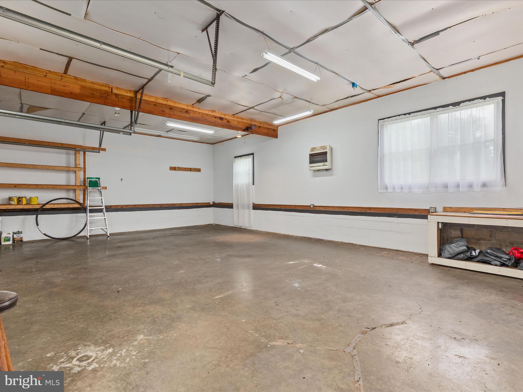 MEADOWOOD ACRES - Residential