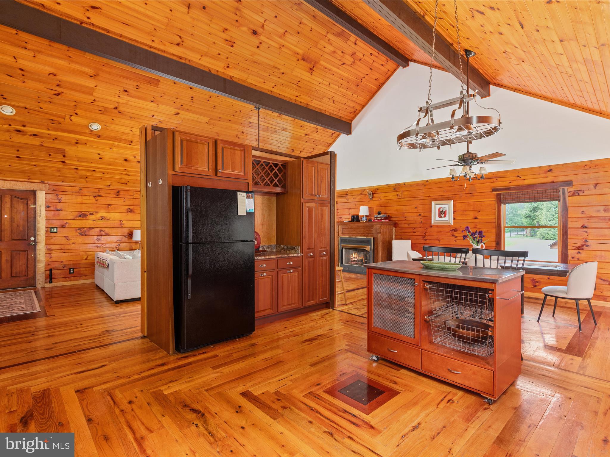 MEADOWOOD ACRES - Residential