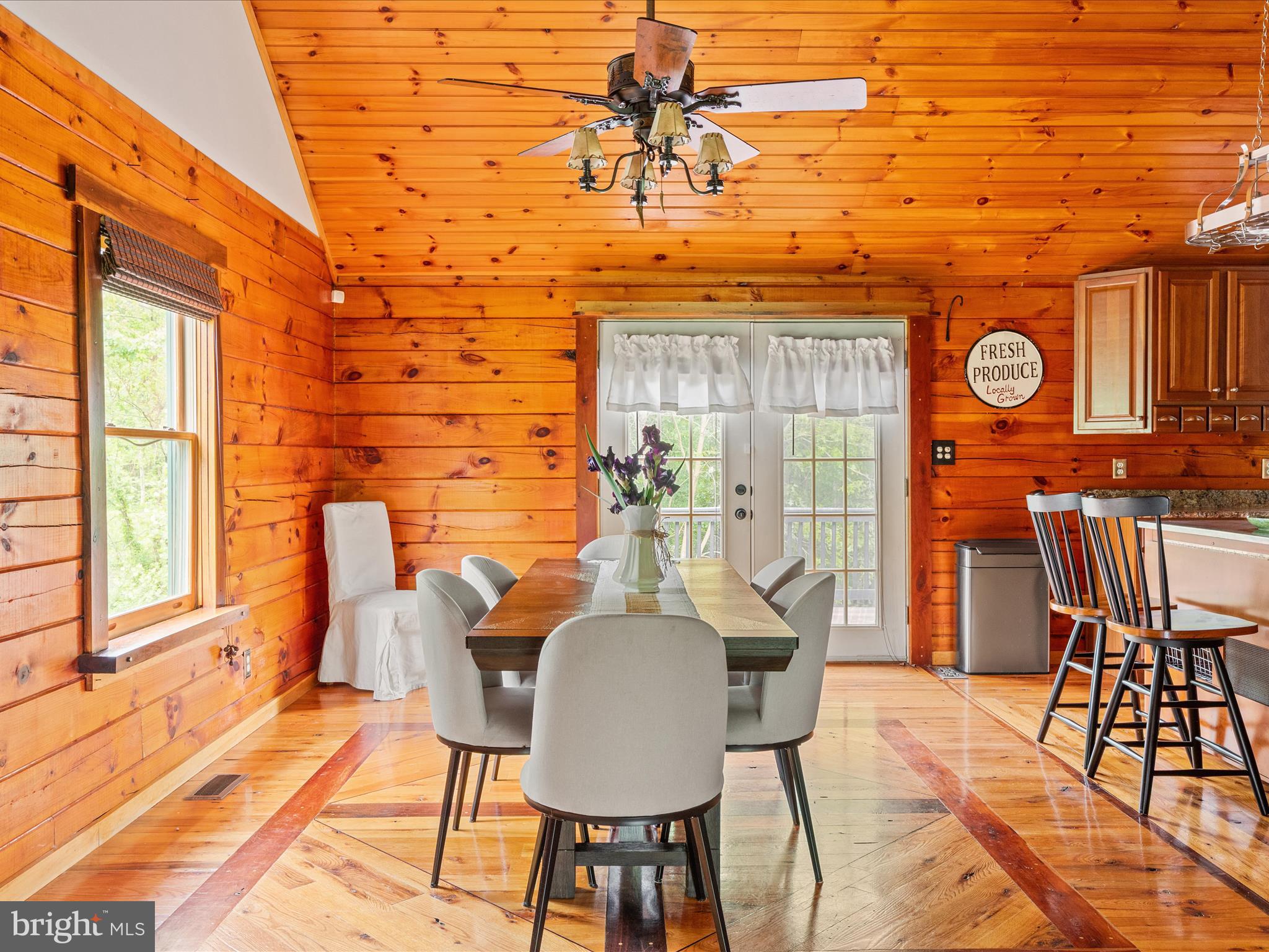 MEADOWOOD ACRES - Residential