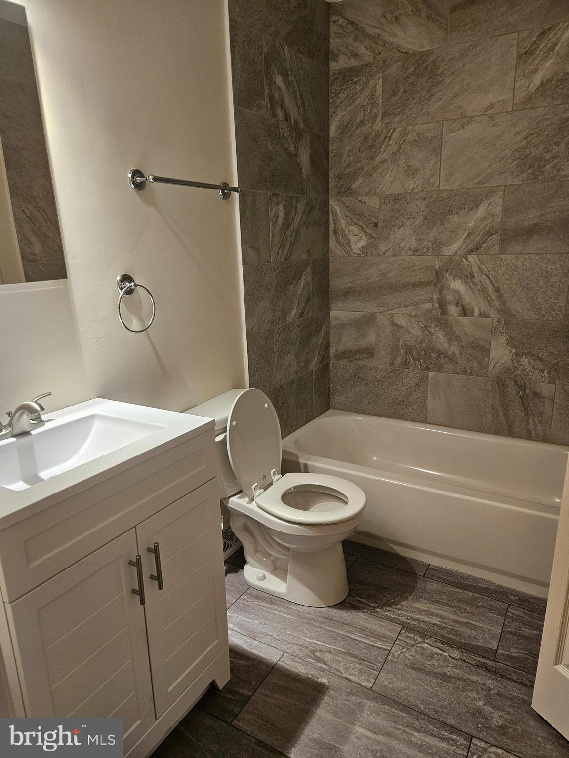 ESSEX SOUTH - Residential